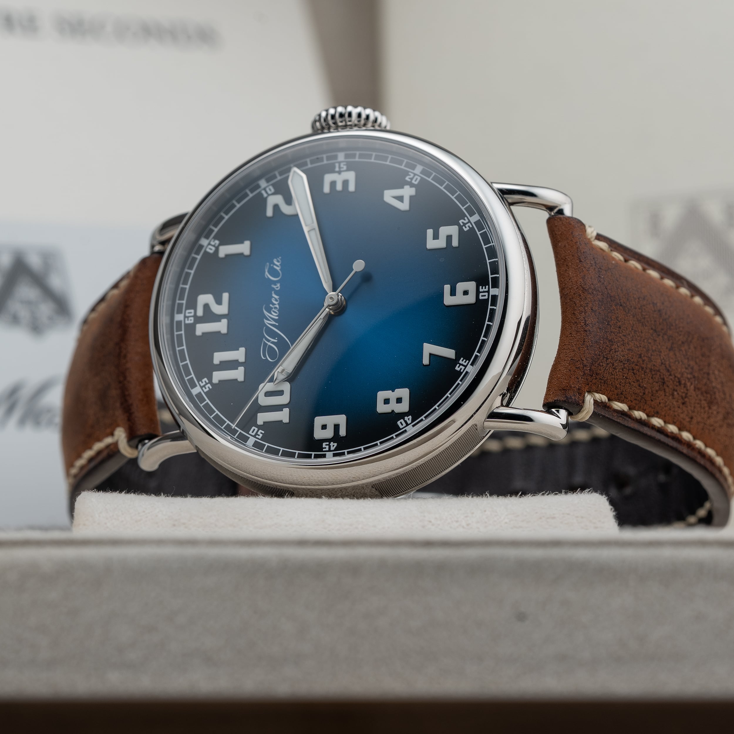 H. Moser & Cie Heritage Centre Seconds Funky Blue 8200-1201