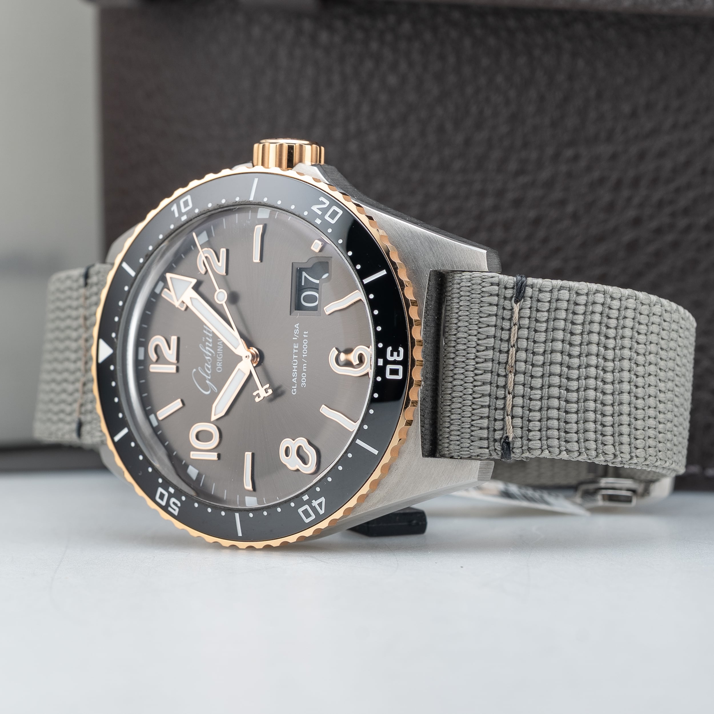 Glashütte Original SeaQ Panorama Date Two-Tone 1-36-13-04-91-34