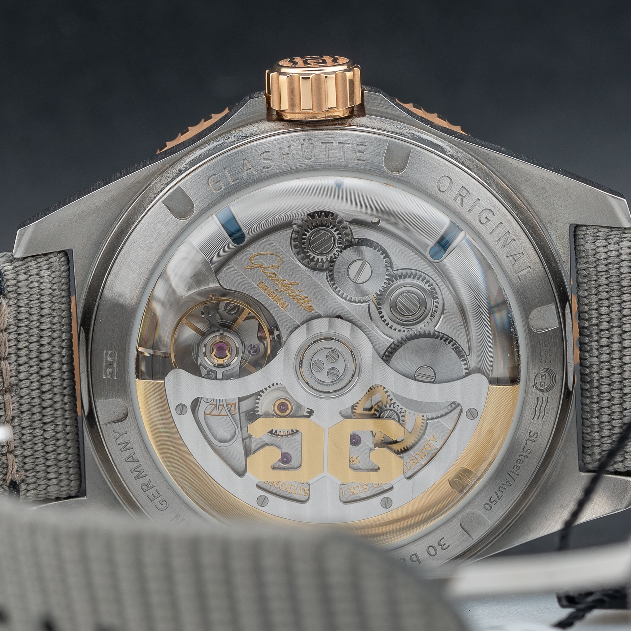 Glashütte Original SeaQ Panorama Date Two-Tone 1-36-13-04-91-34
