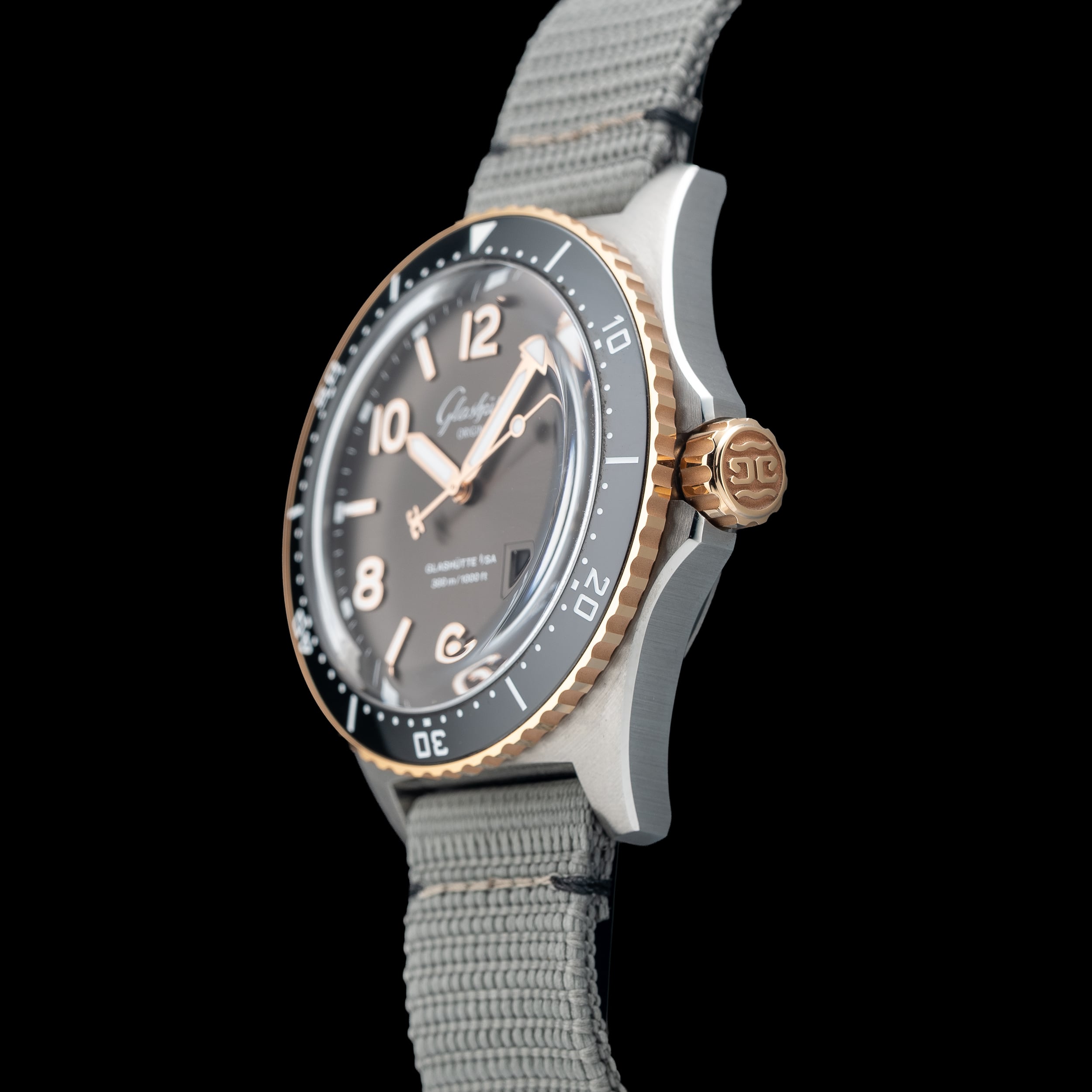 Glashütte Original SeaQ Panorama Date Two-Tone 1-36-13-04-91-34