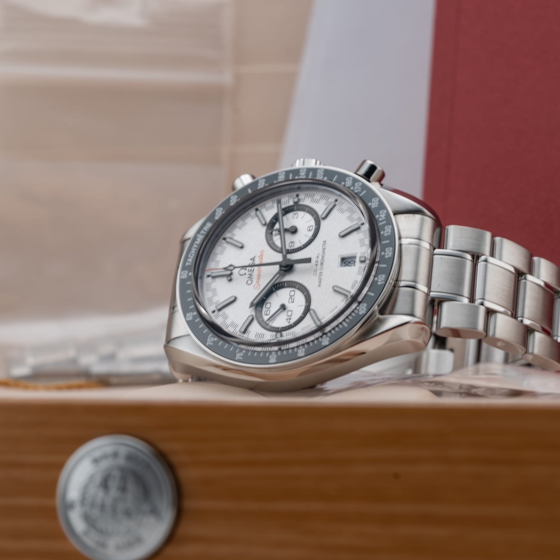 Omega Speedmaster Racing 329.30.44.51.04.001