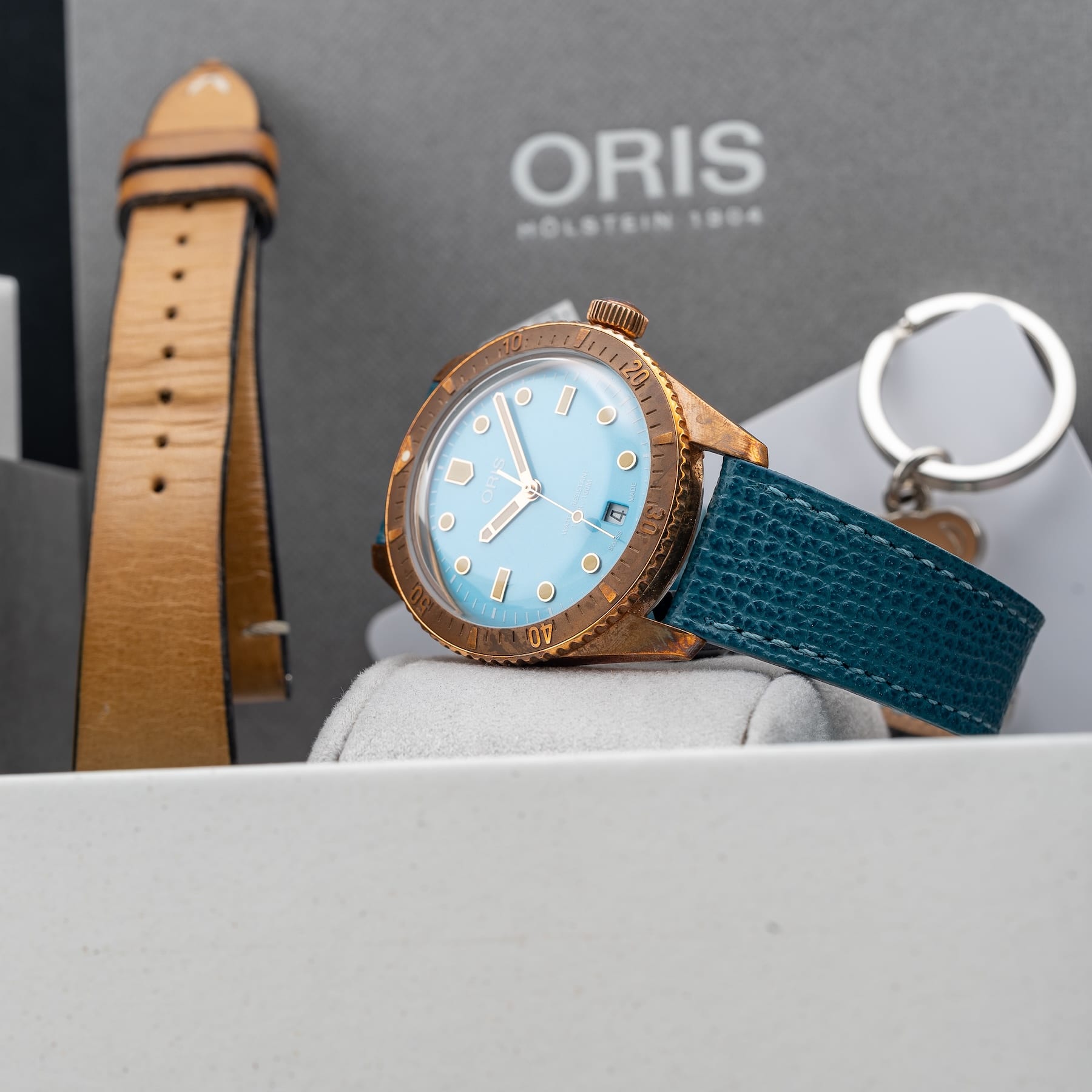 Oris Divers Sixty Five Cotton Candy Sky Blue 01 733 7771 3155