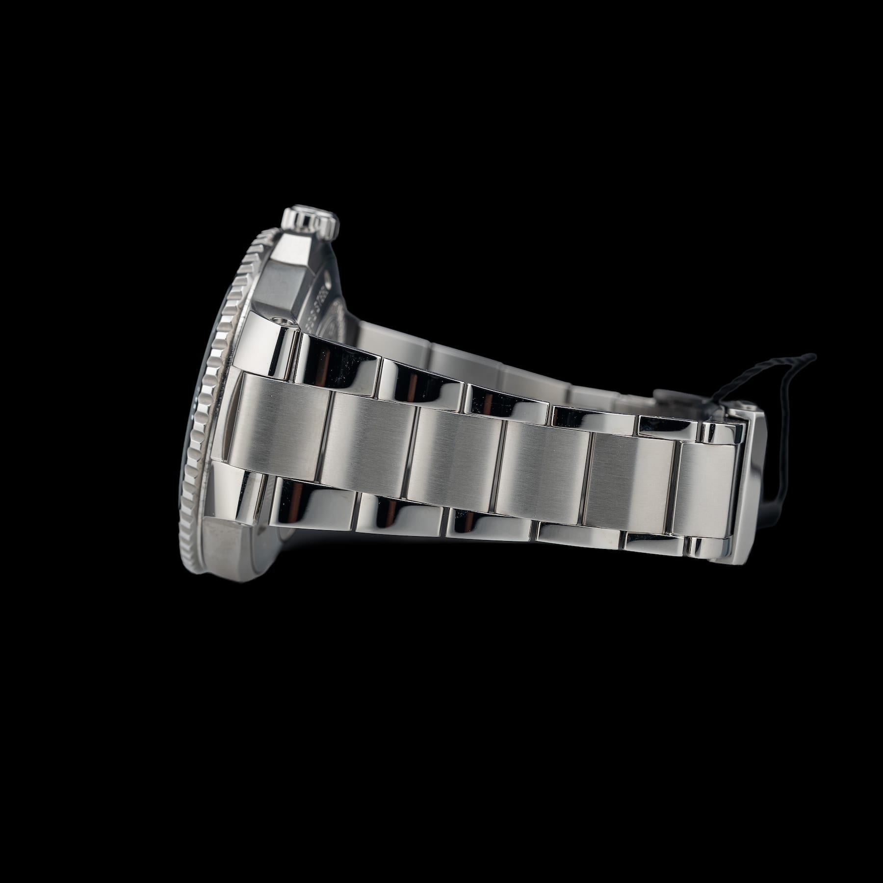 Oris Aquis Great Barrier Reef Limited Edition IV Blue 01 400 7790 4185