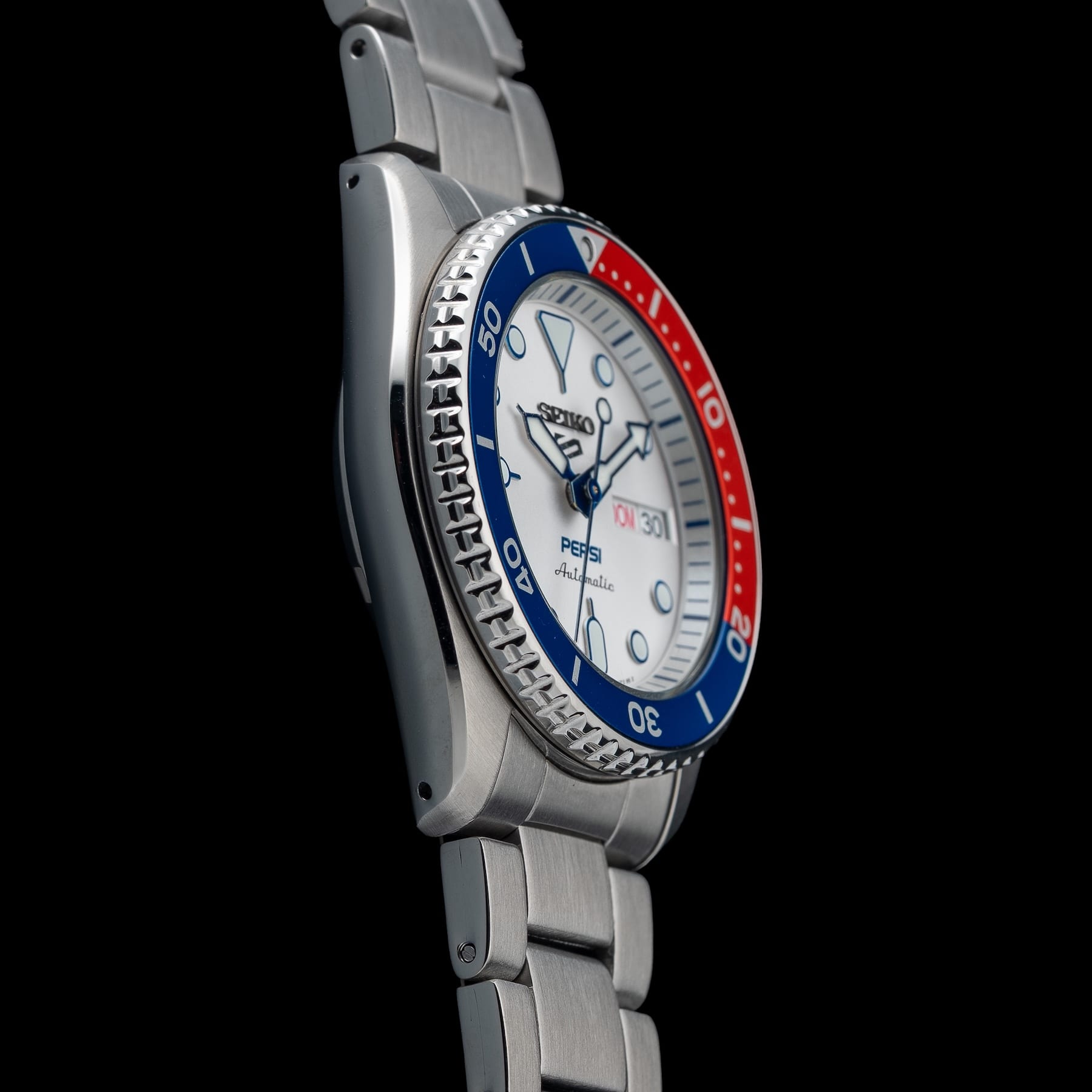 Seiko 5 Sports SRPL99  X Pepsi