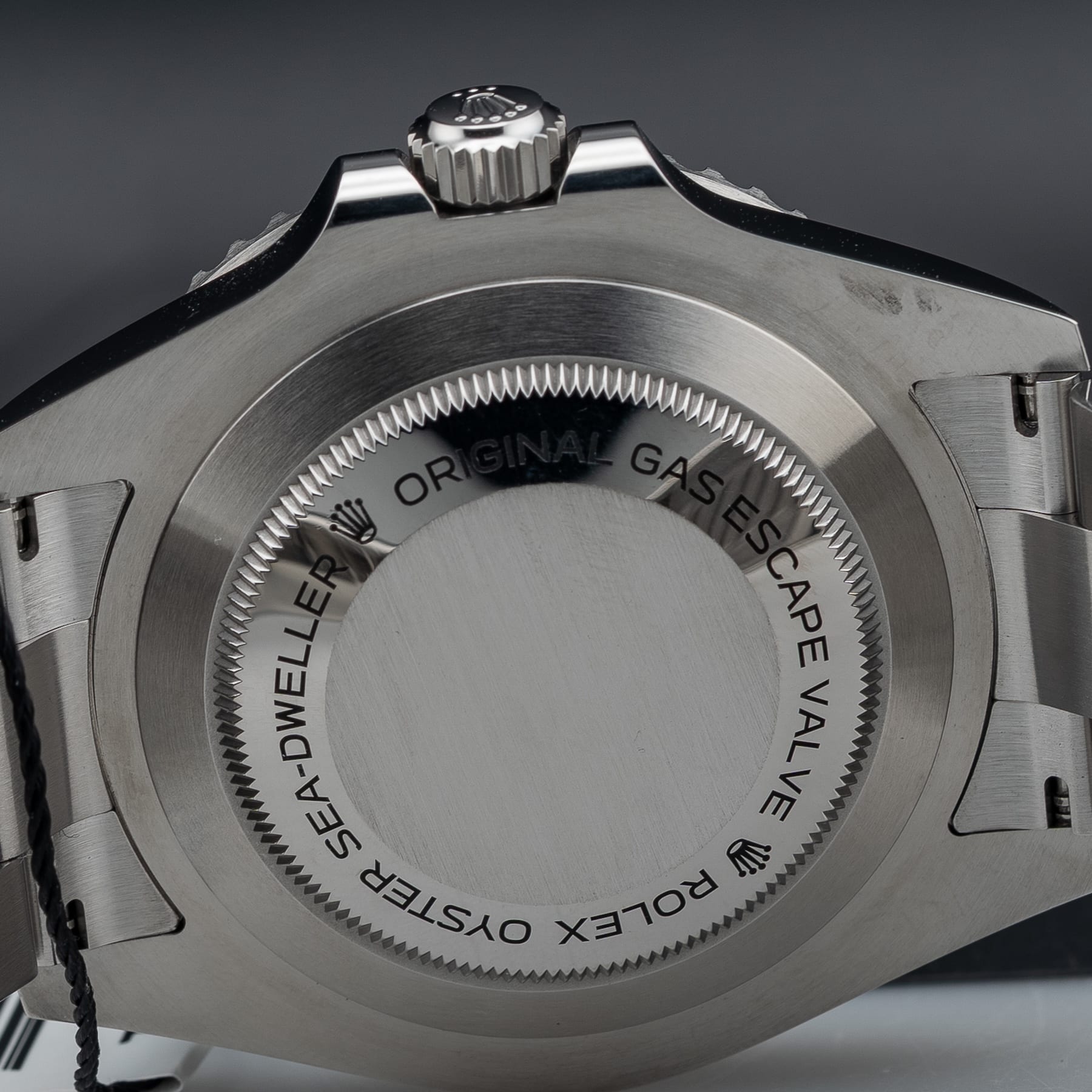 Rolex Sea-Dweller M126600-0002