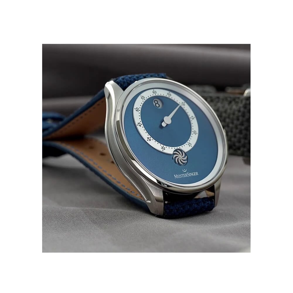 MeisterSinger Panthero Jumping Hour Sunburst Blue PTJH917_MIL