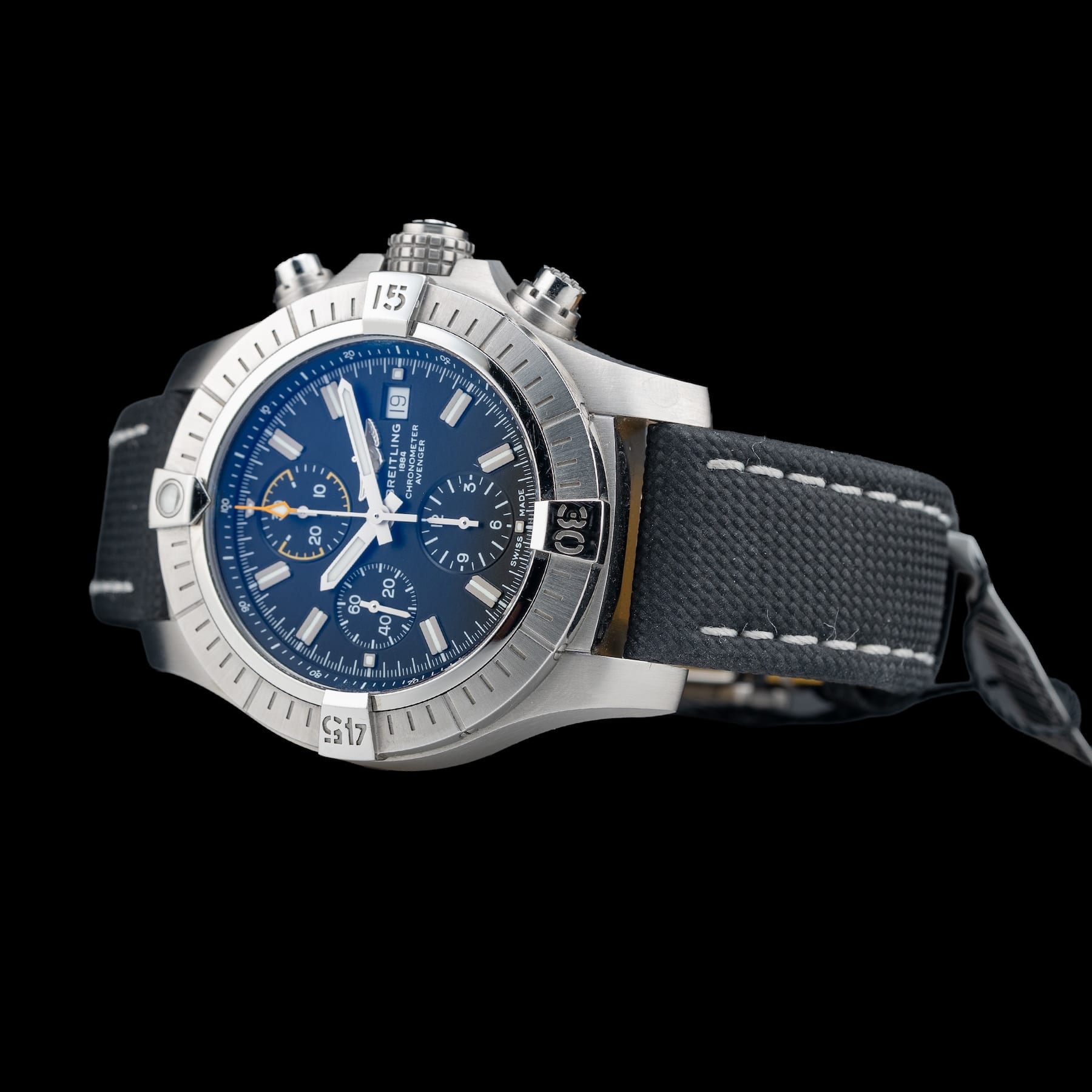 Breitling Avenger Chronograph 45 A13317