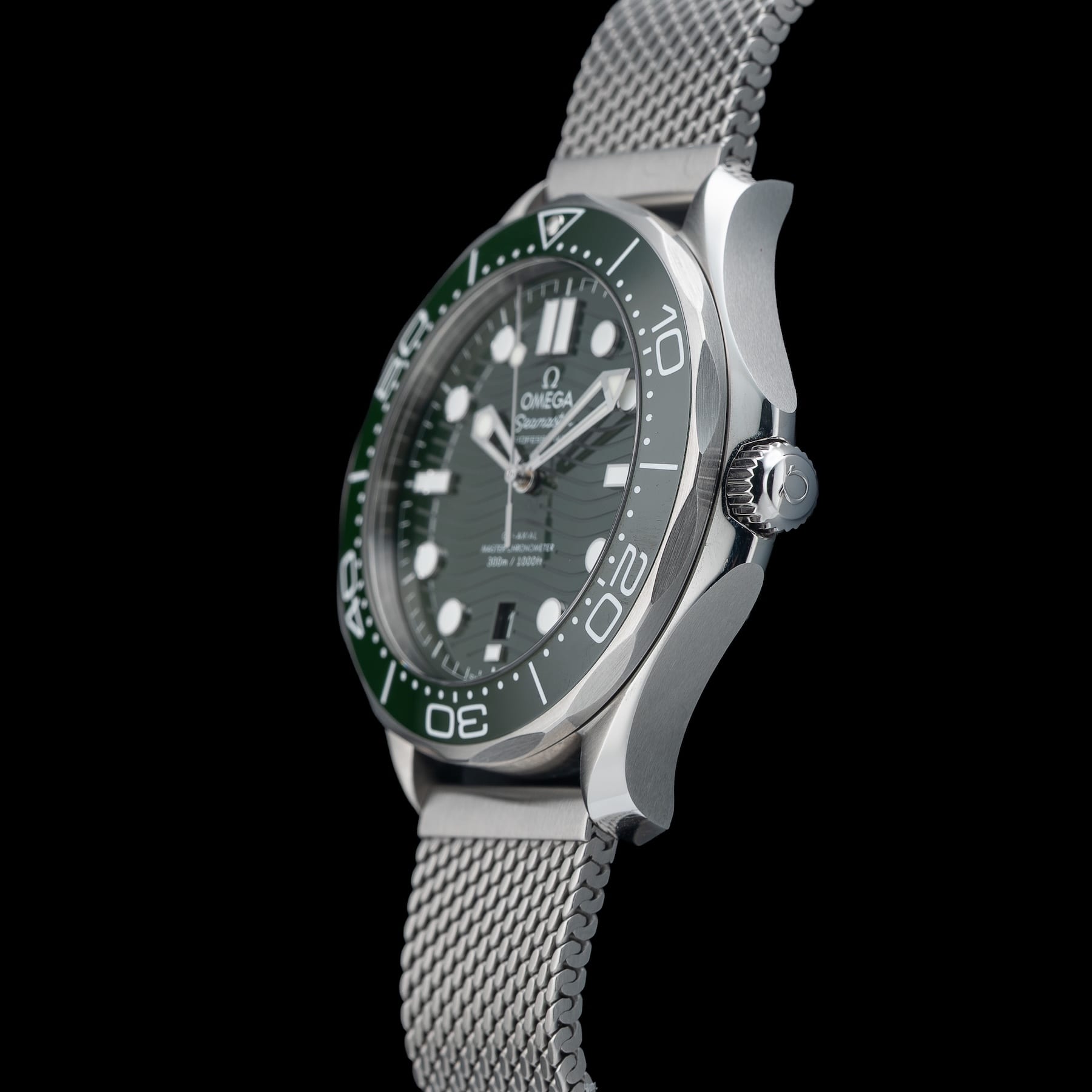 Omega Seamaster Diver 300M Green Dial on Bracelet 210.30.42.20.10.001