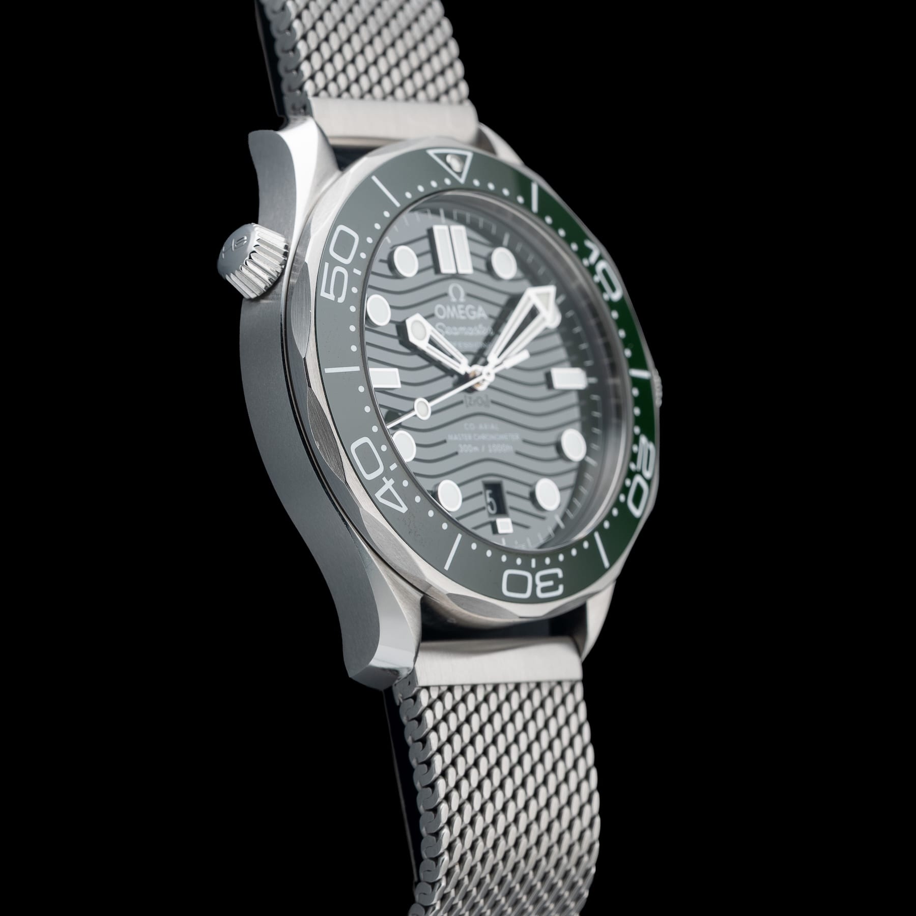 Omega Seamaster Diver 300M Green Dial on Bracelet 210.30.42.20.10.001