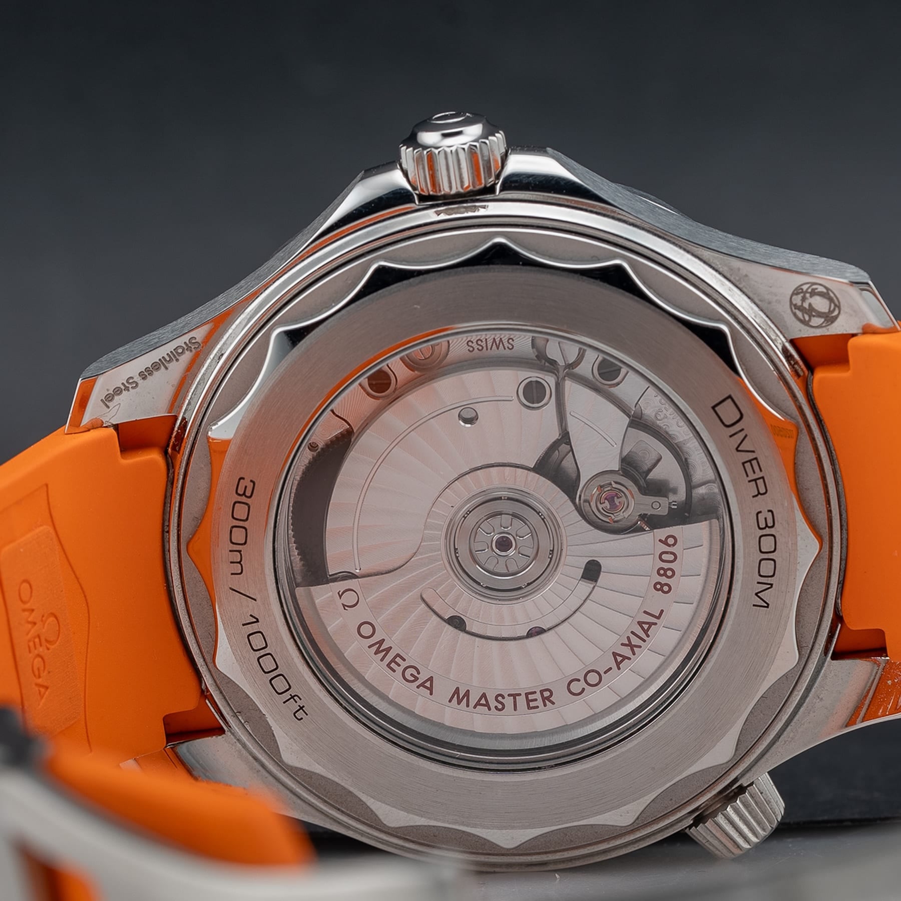 Omega Seamaster Diver 300M Orange 210.30.42.20.01.018