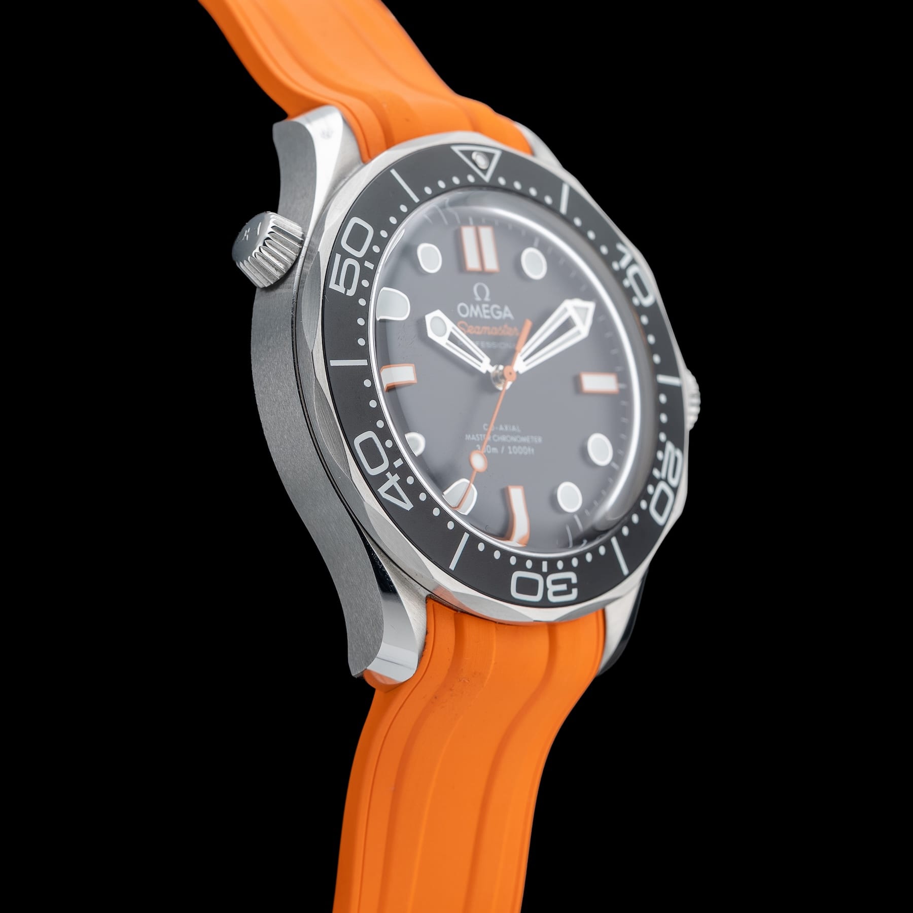 Omega Seamaster Diver 300M Orange 210.30.42.20.01.018