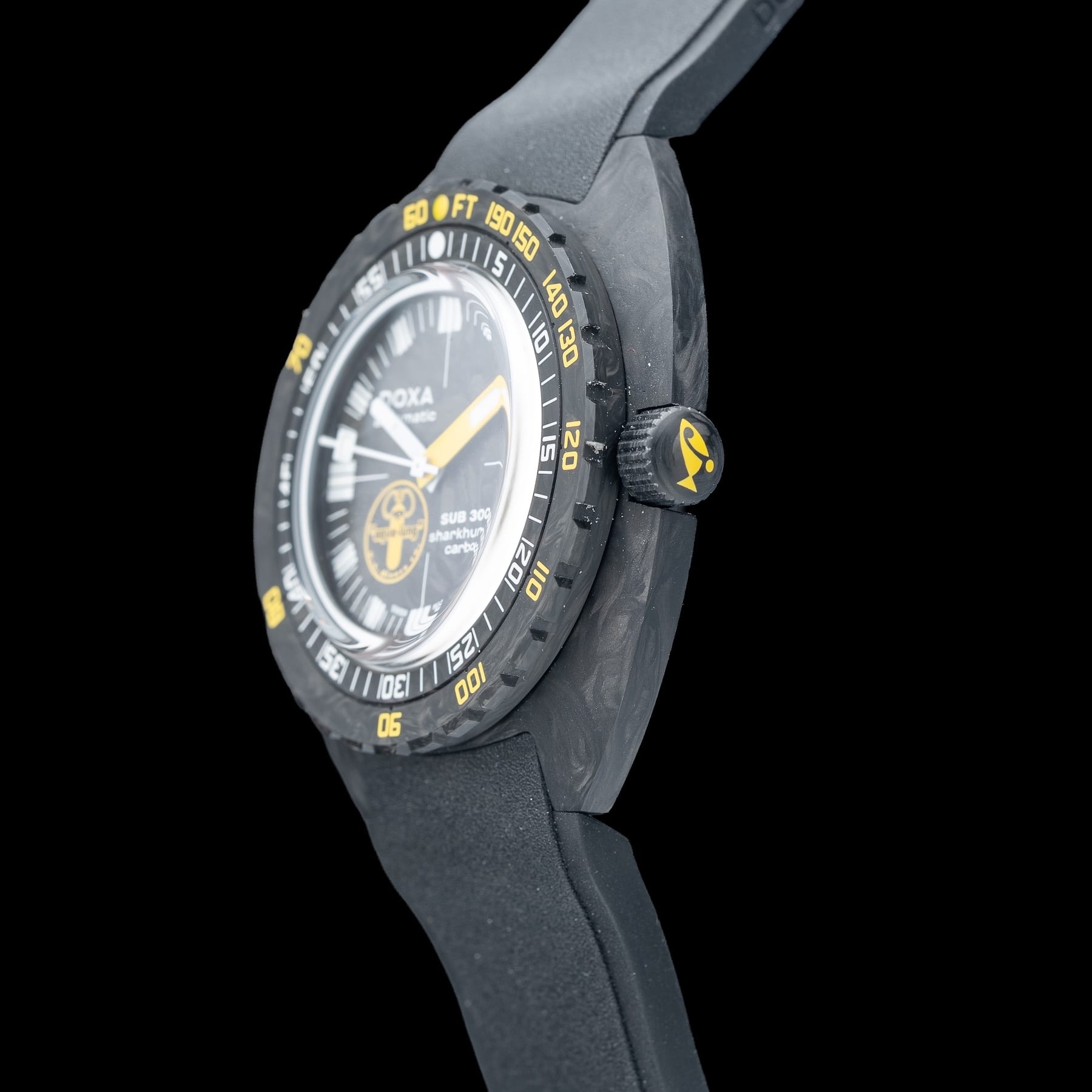 DOXA Sub 300 Carbon Aqua Lung US Divers Sharkhunter 822.70.101AQL.20 on Strap