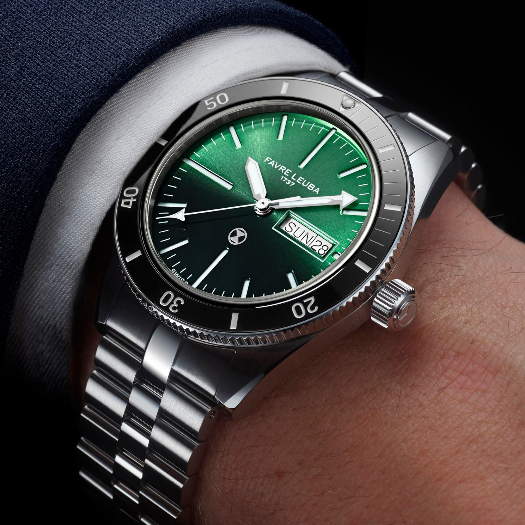 Favre Leuba Deep Raider Day Date 00.20311.110.03.200