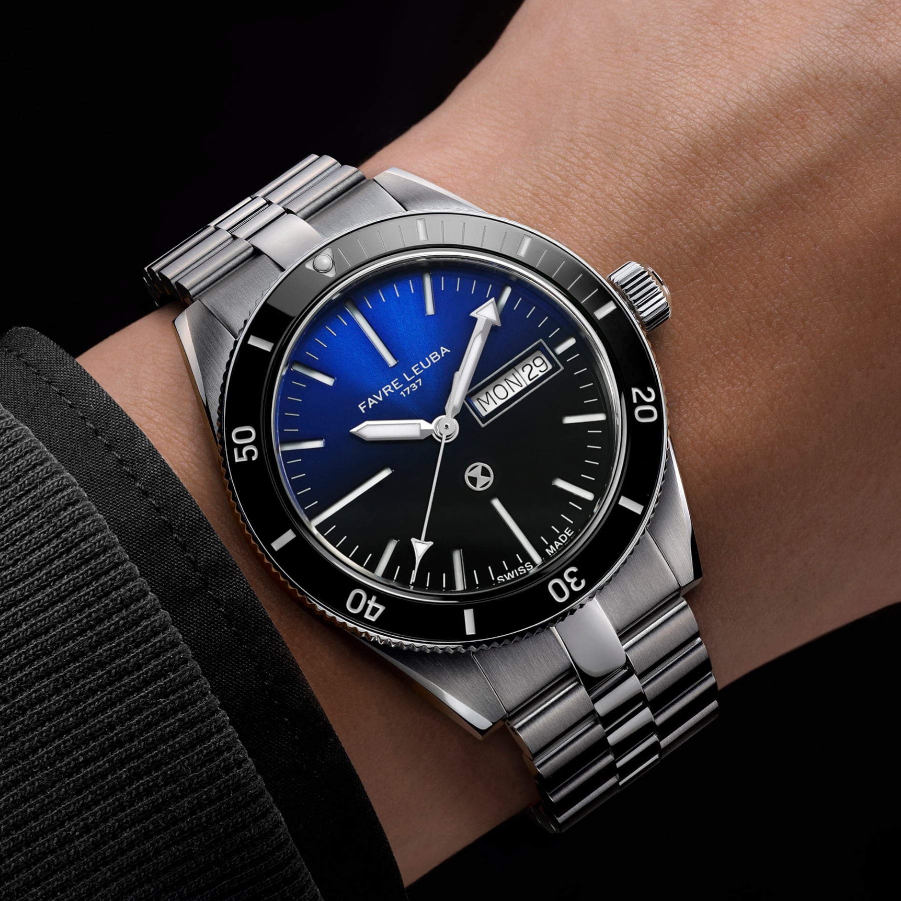 Favre Leuba Deep Raider Day Date 00.20311.110.02.200