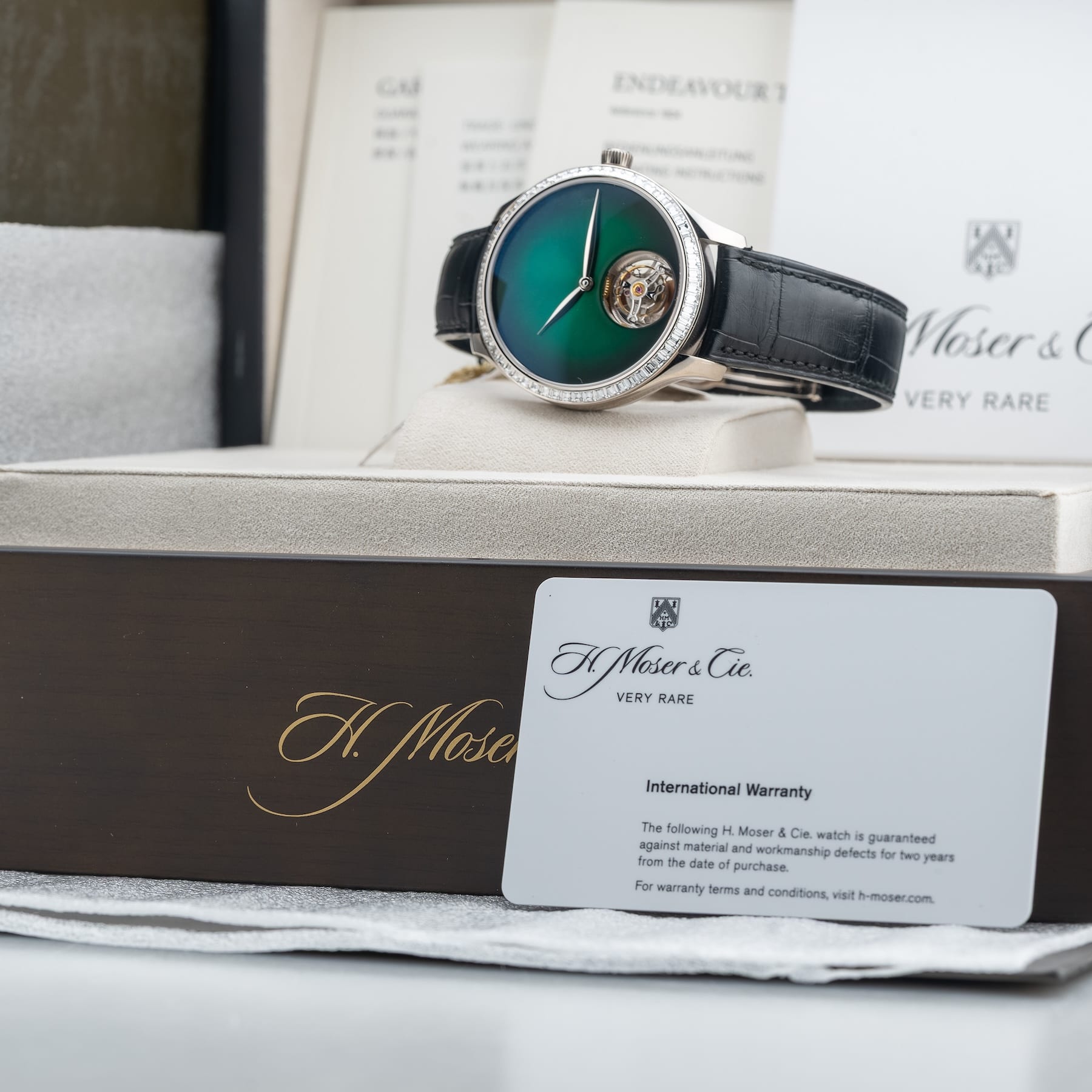 H. Moser & Cie. Endeavour Tourbillon 1804-0215