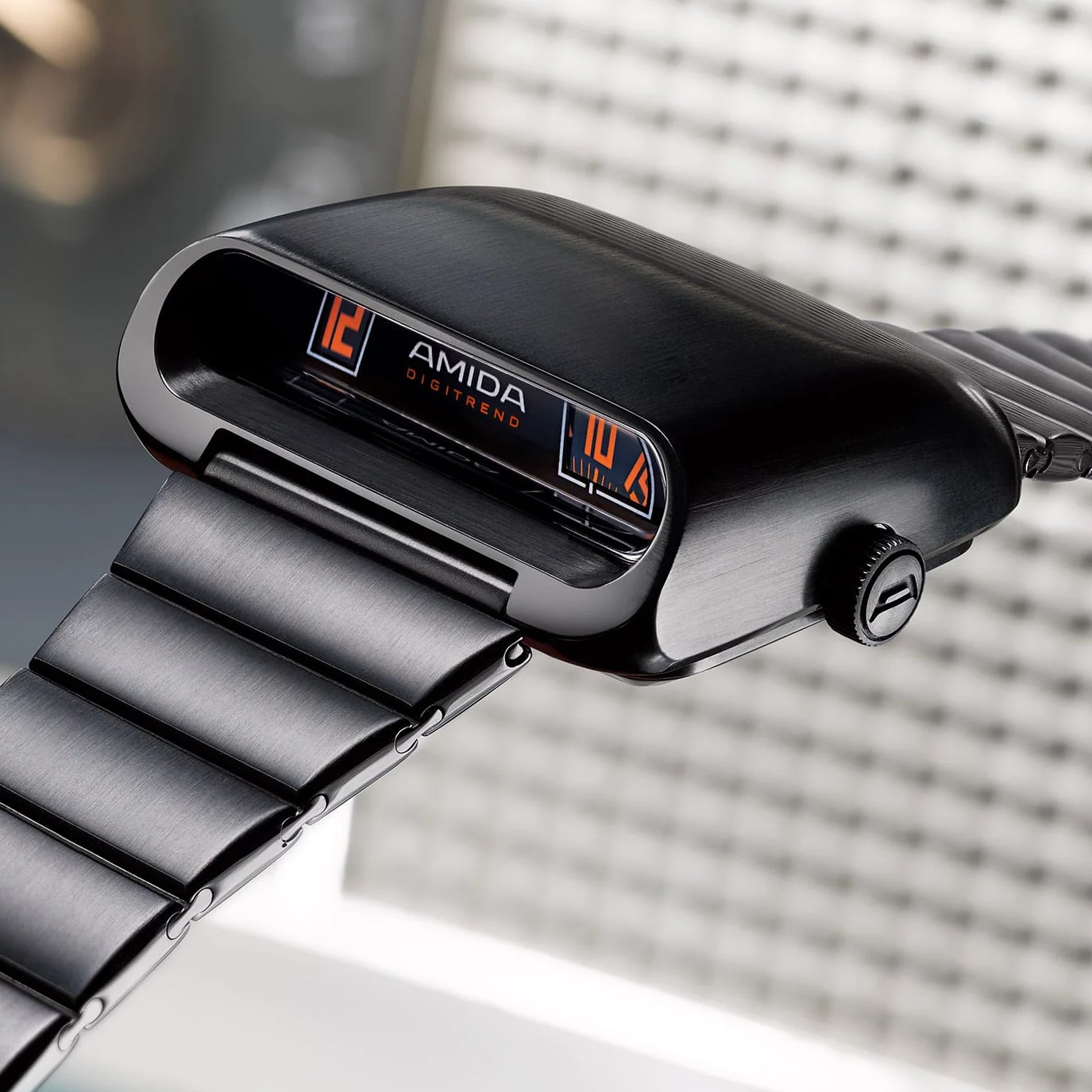 Amida Digitrend Black Edition