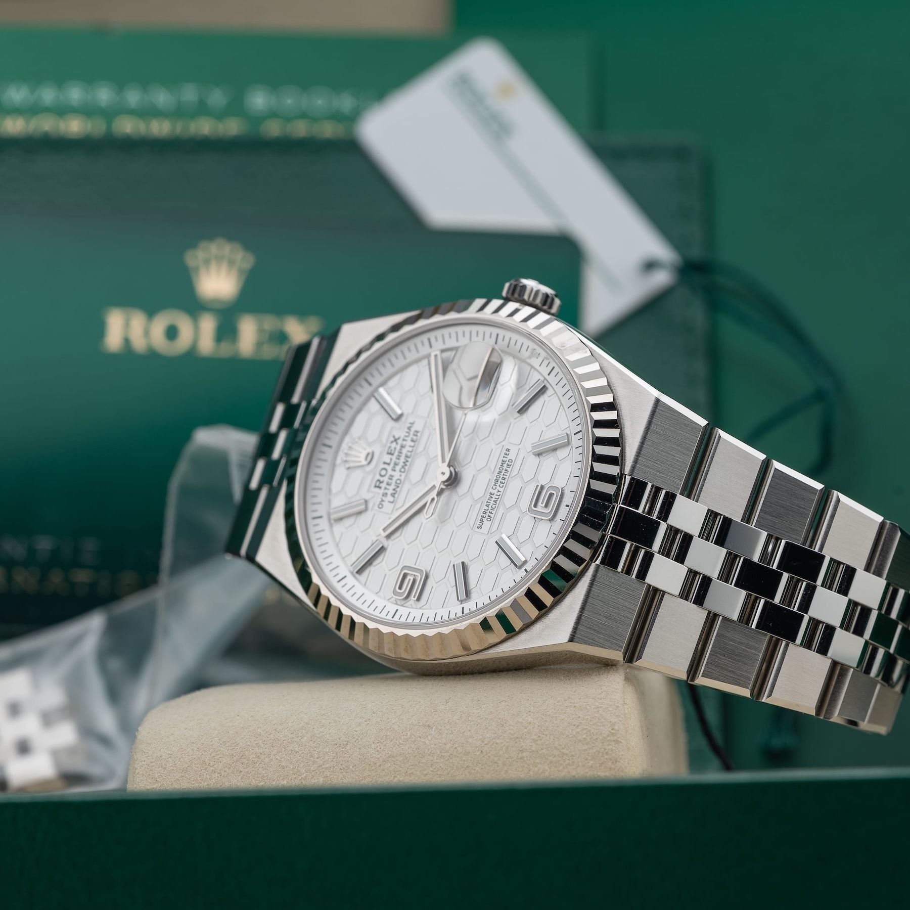 Rolex Land-Dweller 127334
