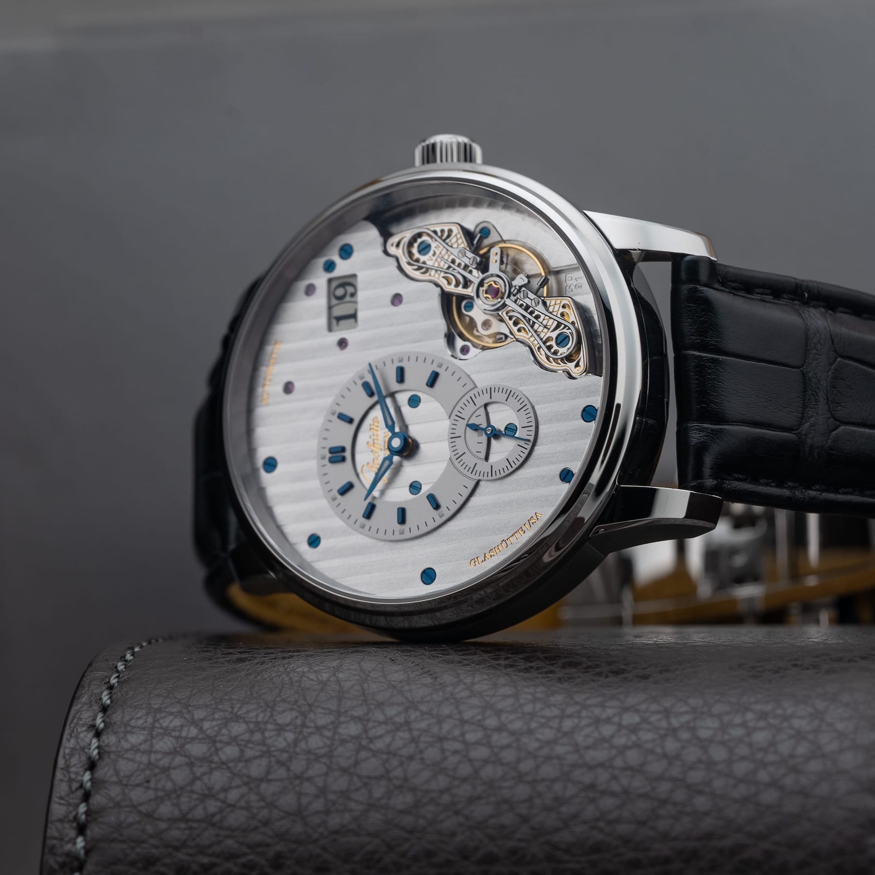 Glashütte Original 1-91-02-02-02-64 PanoMaticInverse