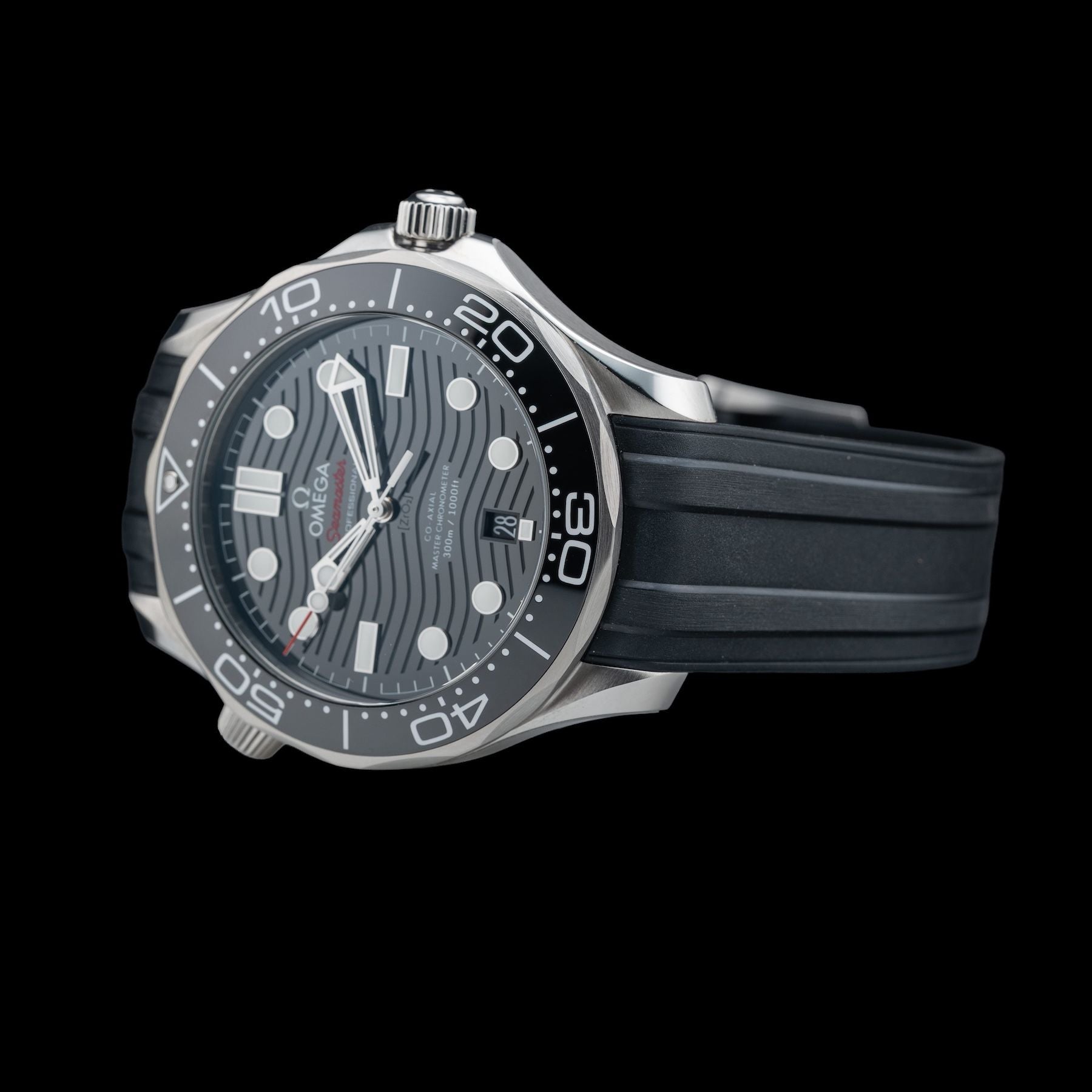 Omega 210.32.42.20.01.001 Seamaster Diver 300M Co-Axial Master Chronometer Black Dial On Rubber Strap