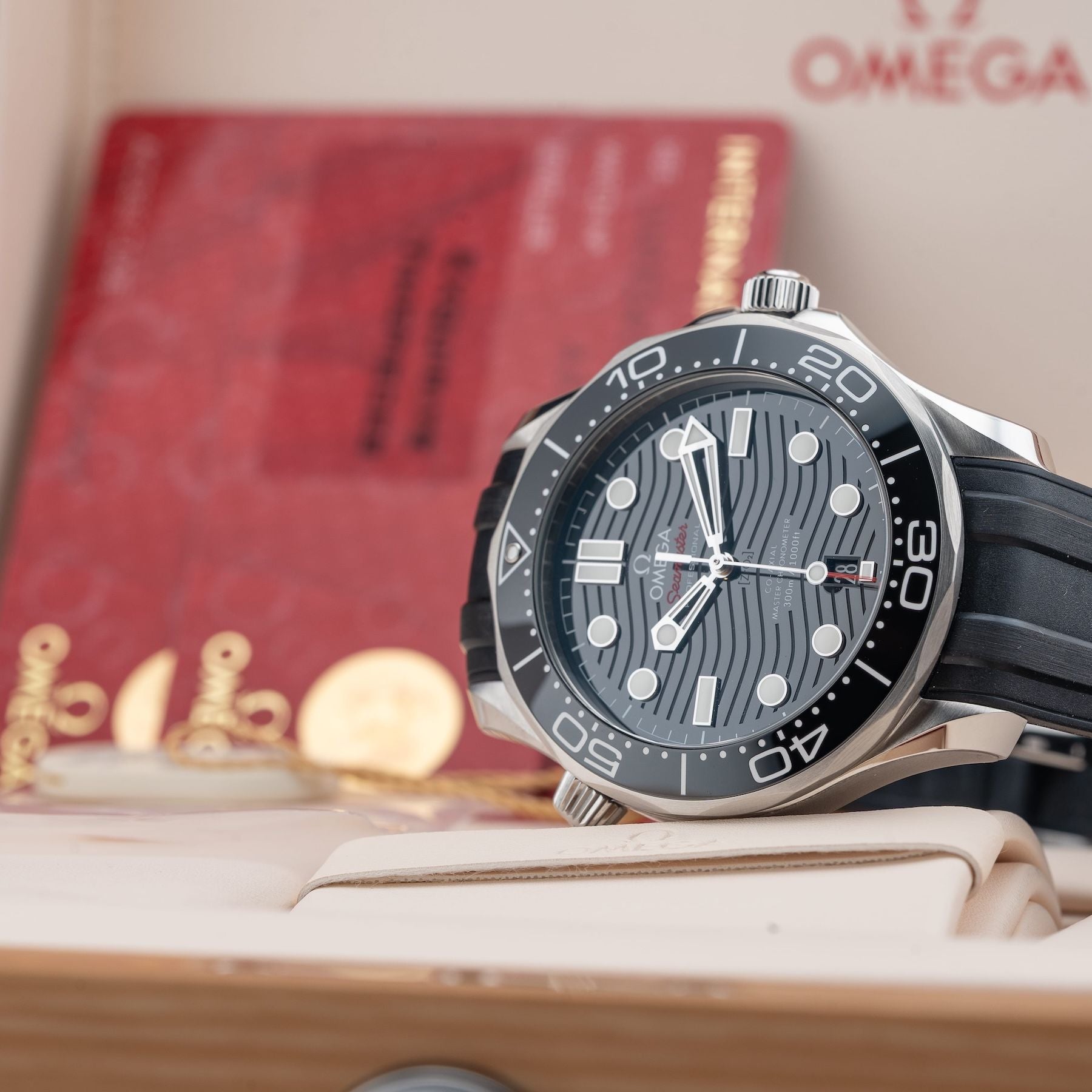 Omega 210.32.42.20.01.001 Seamaster Diver 300M Co-Axial Master Chronometer Black Dial On Rubber Strap