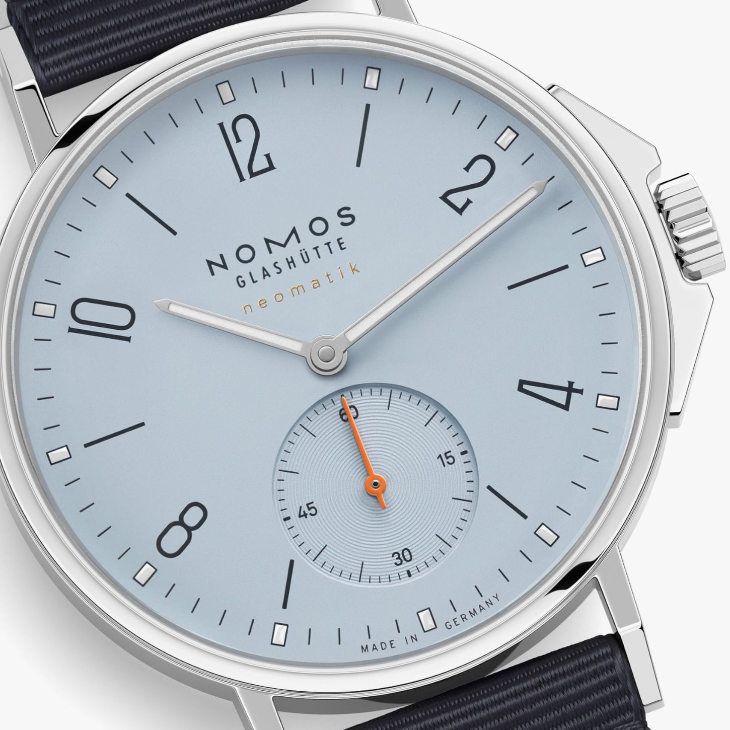 NOMOS Glashütte Ahoi Neomatik Sky 568