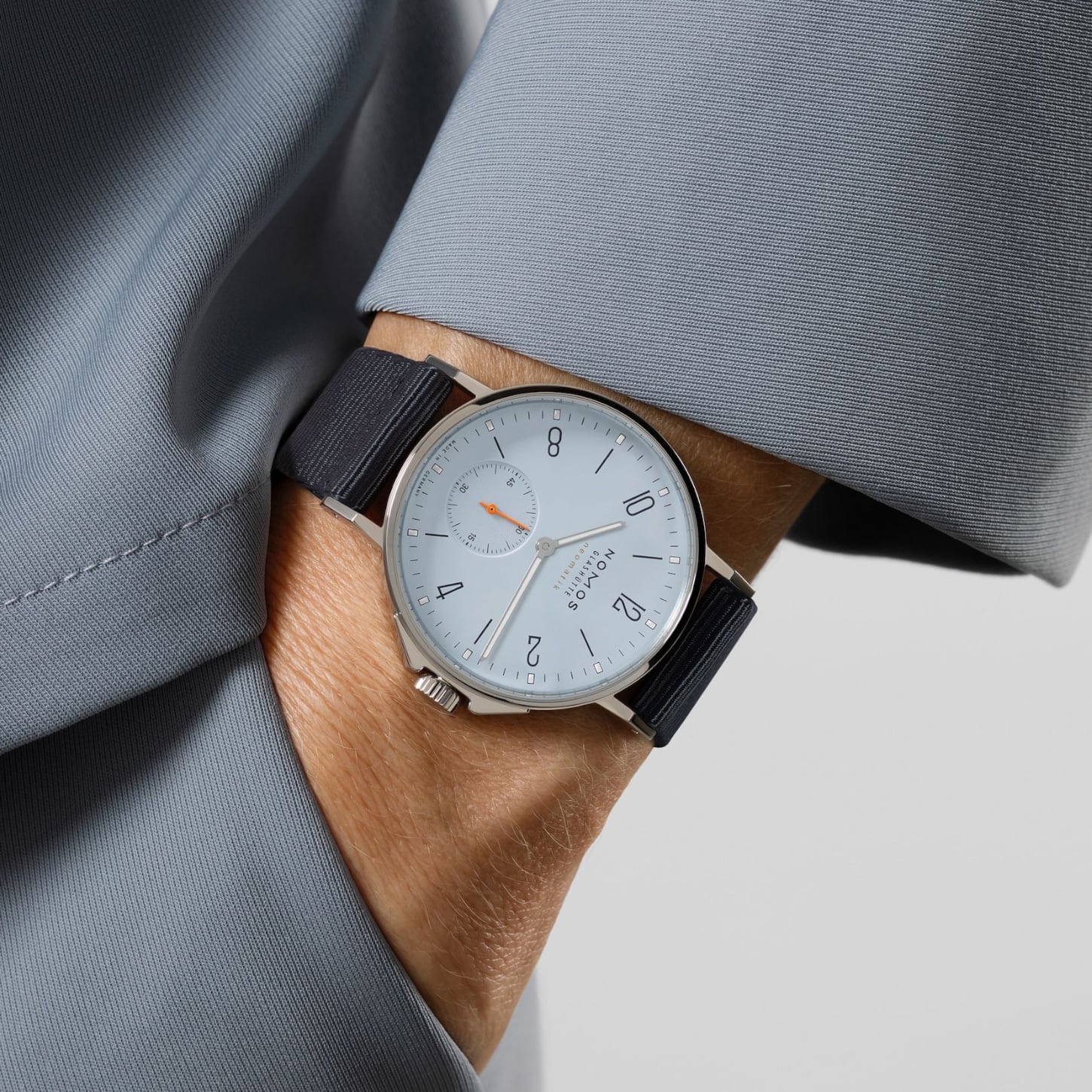 NOMOS Glashütte Ahoi Neomatik Sky 568