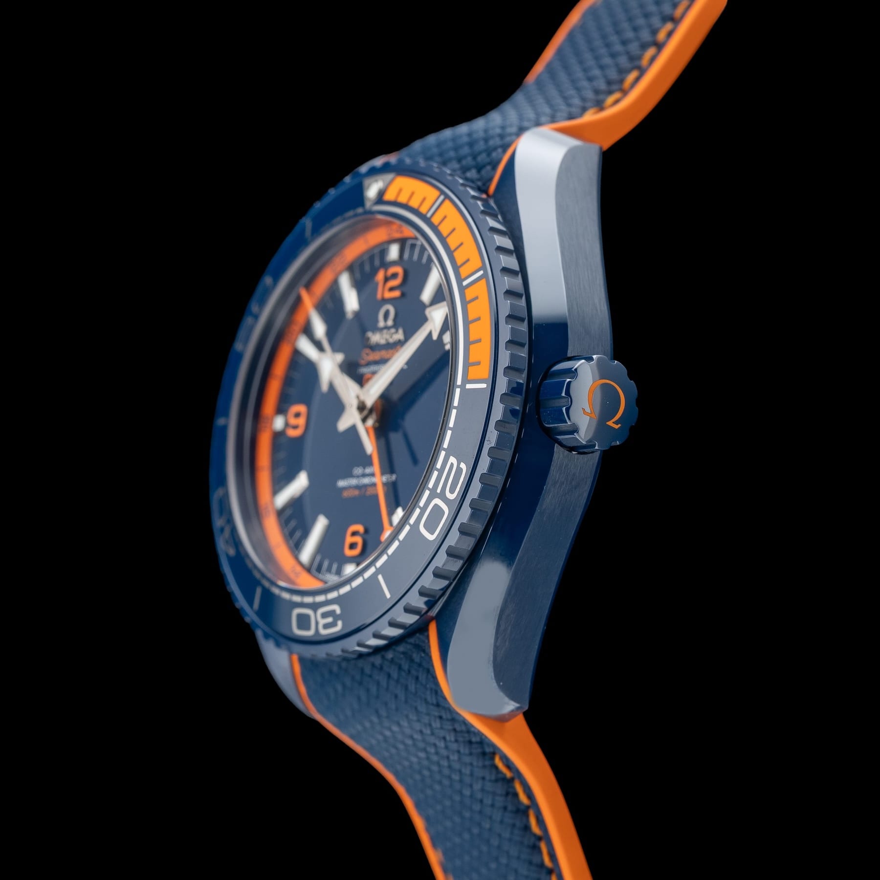 Seamaster Planet Ocean 600M Co-Axial Master Chronometer GMT Big Blue 215.92.46.22.03.001