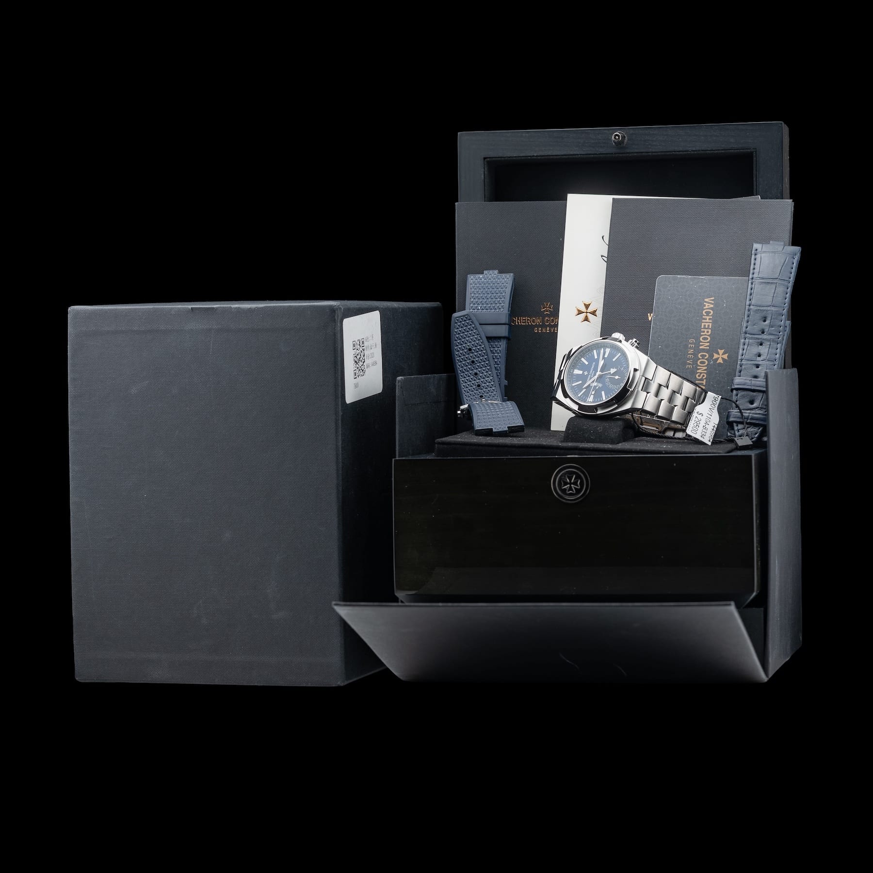 Vacheron Constantin 7900V/110A-B334 Overseas Dual Time
