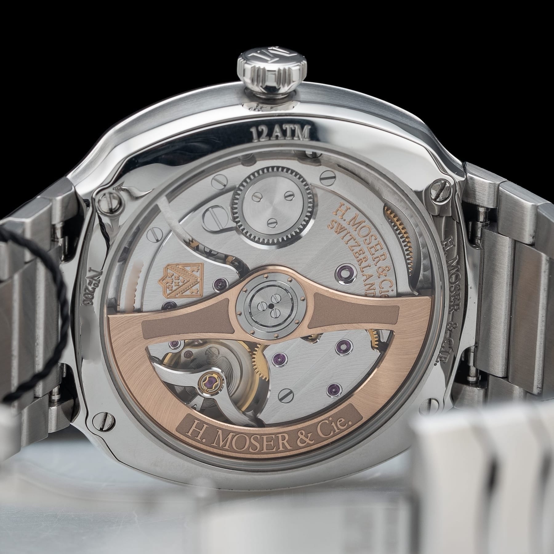 H. Moser & Cie. Streamliner 6200-1200