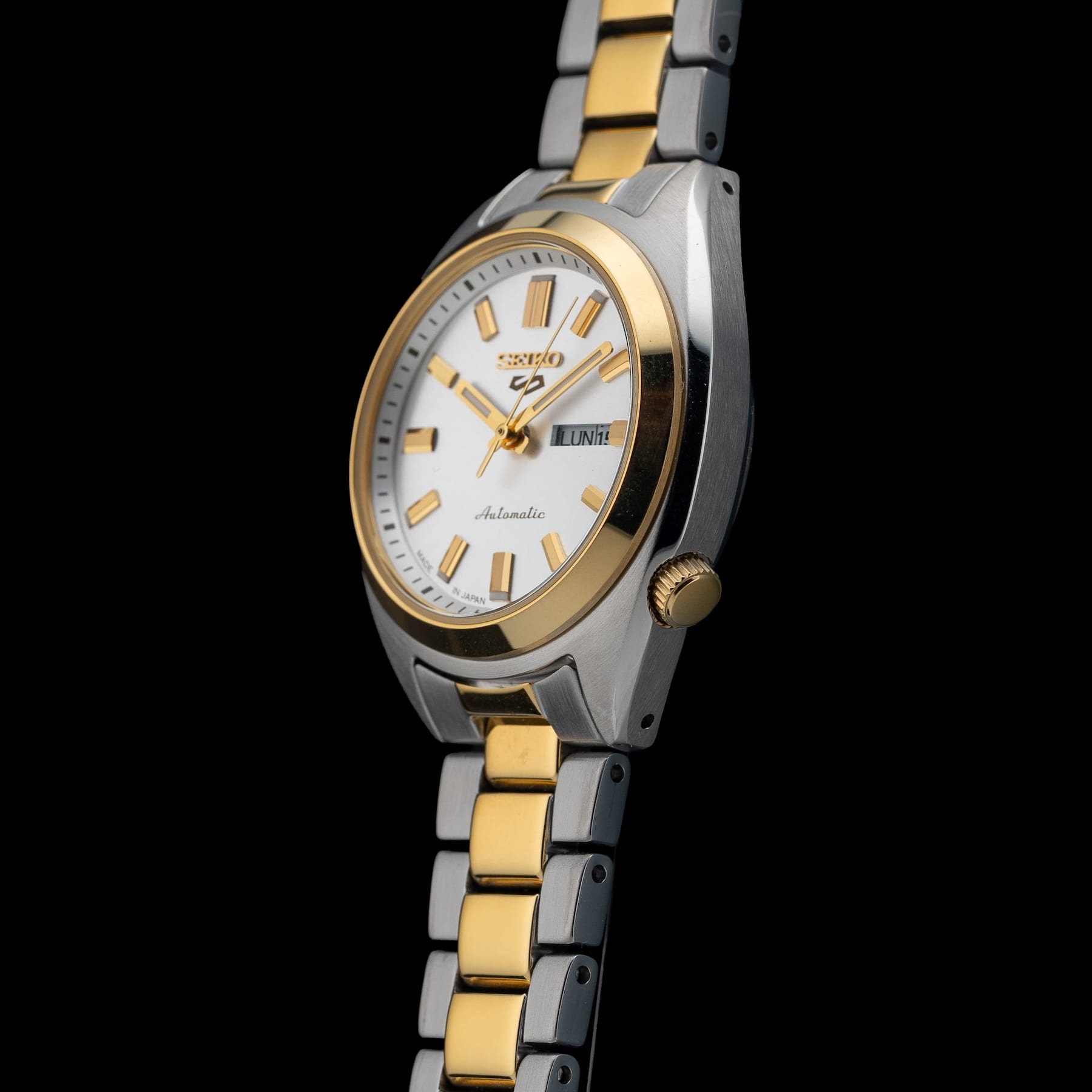 Seiko 5 Sports SRE024 SNXS Series
