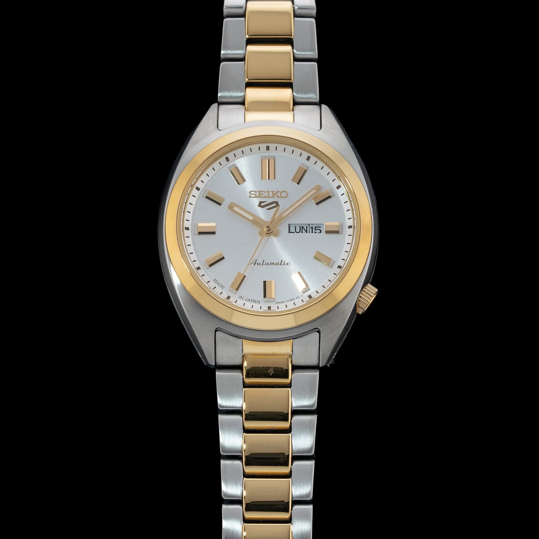Seiko 5 Sports SRE024 SNXS Series