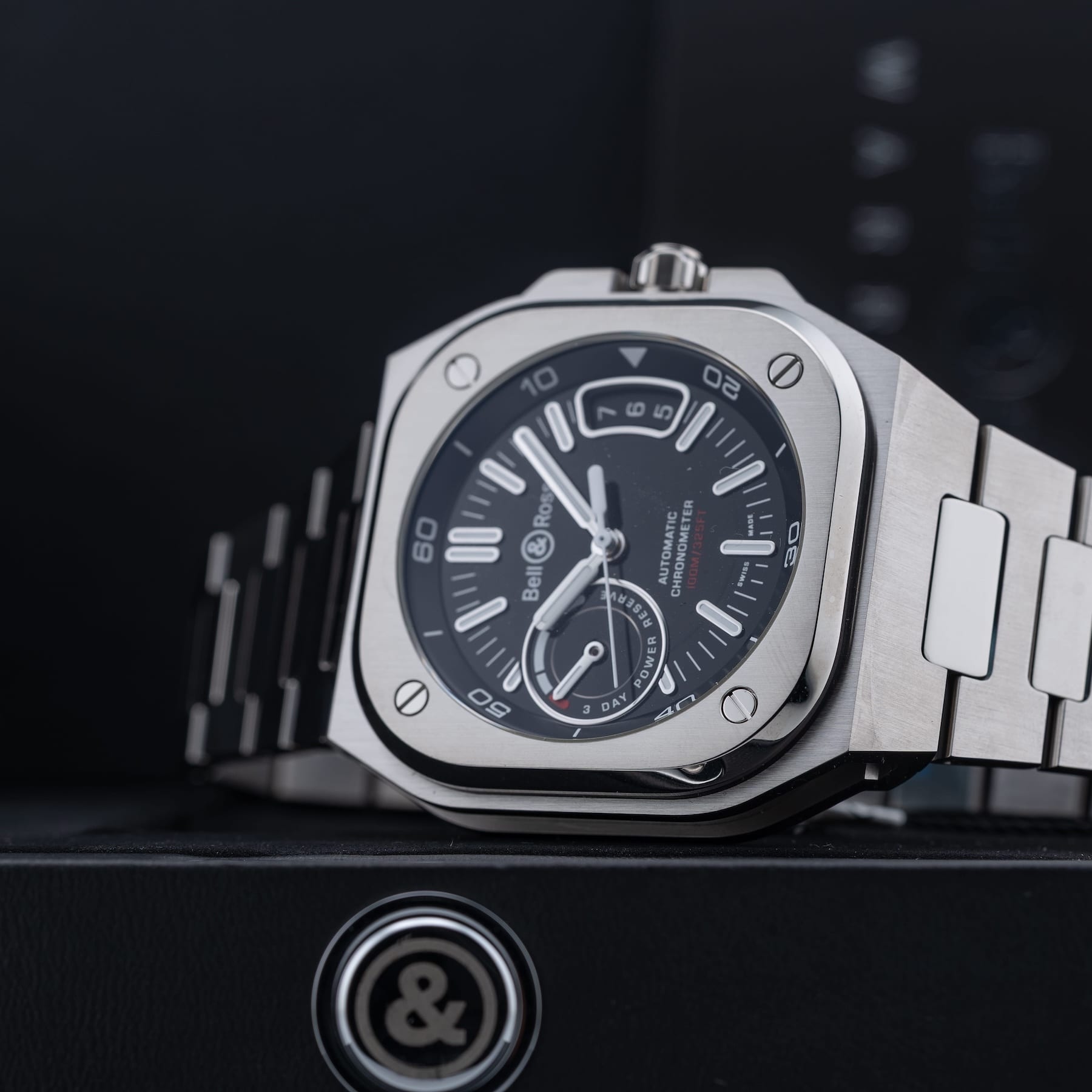 Bell & Ross BR-X5 Black on Bracelet BRX5R-BL-ST/SST