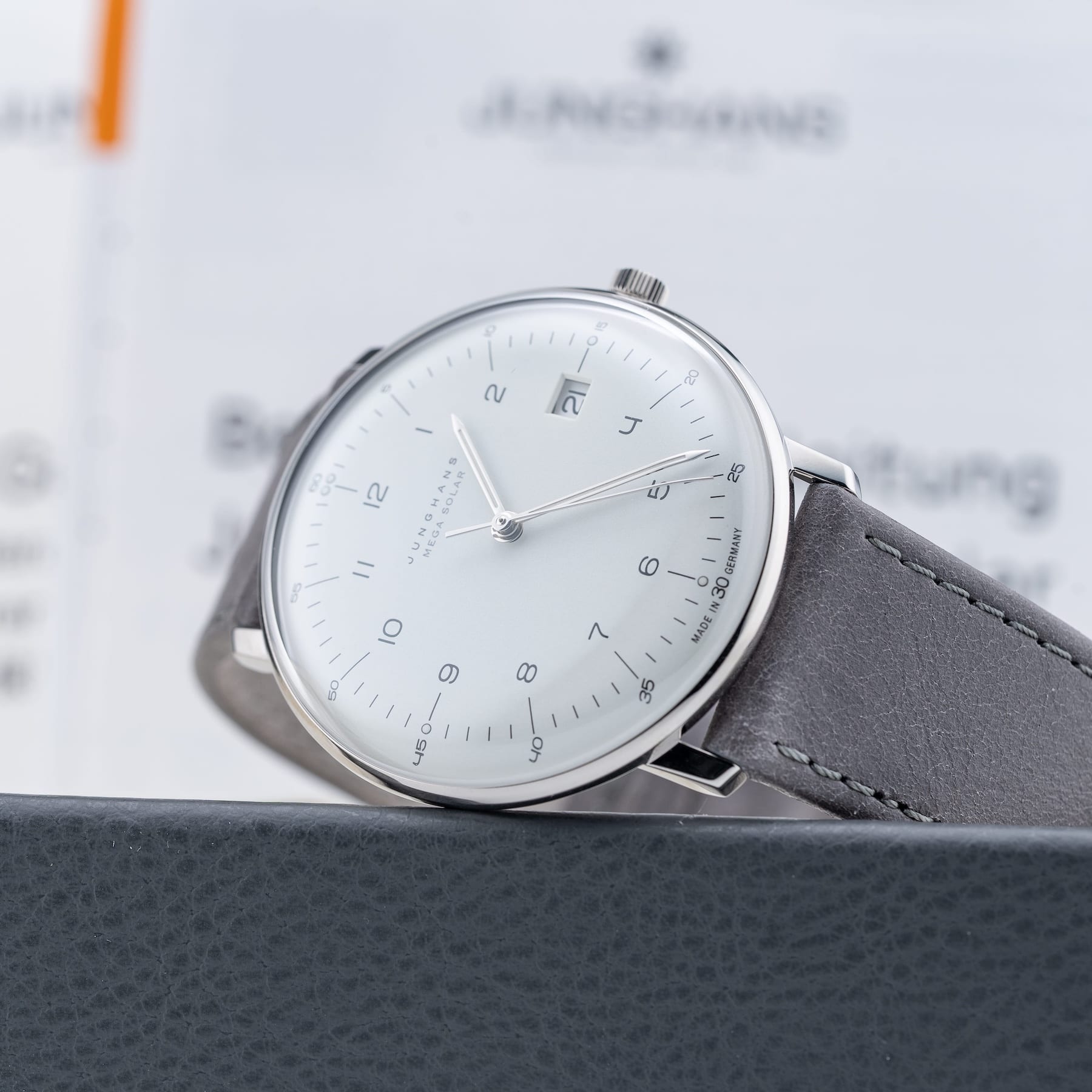Junghans Max Bill Mega Solar 059/2021.02