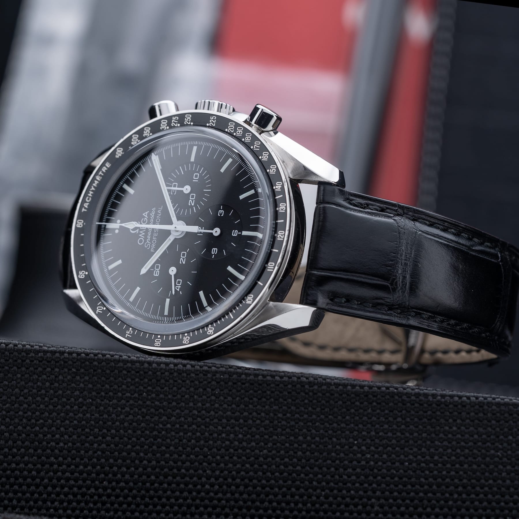 Omega Speedmaster Moonwatch Professional 311.33.42.30.01.002