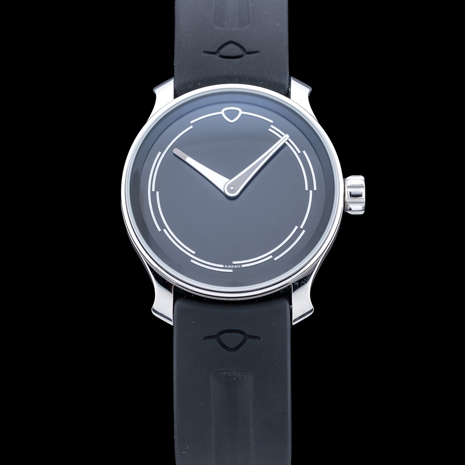 Ming 37.02 Minimalist