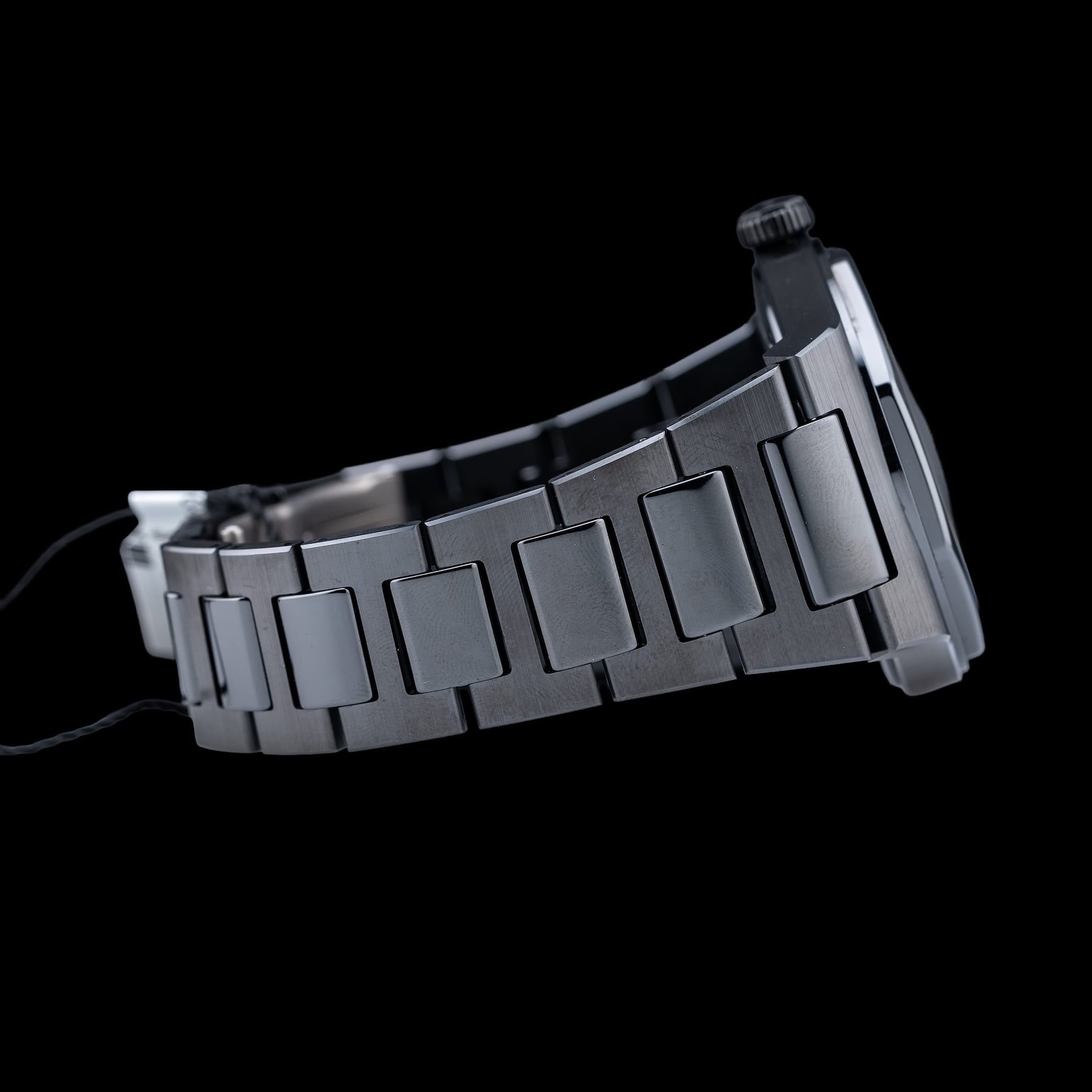 Girard Perregaux Laureato Ceramic 81010-32-631-FK6A