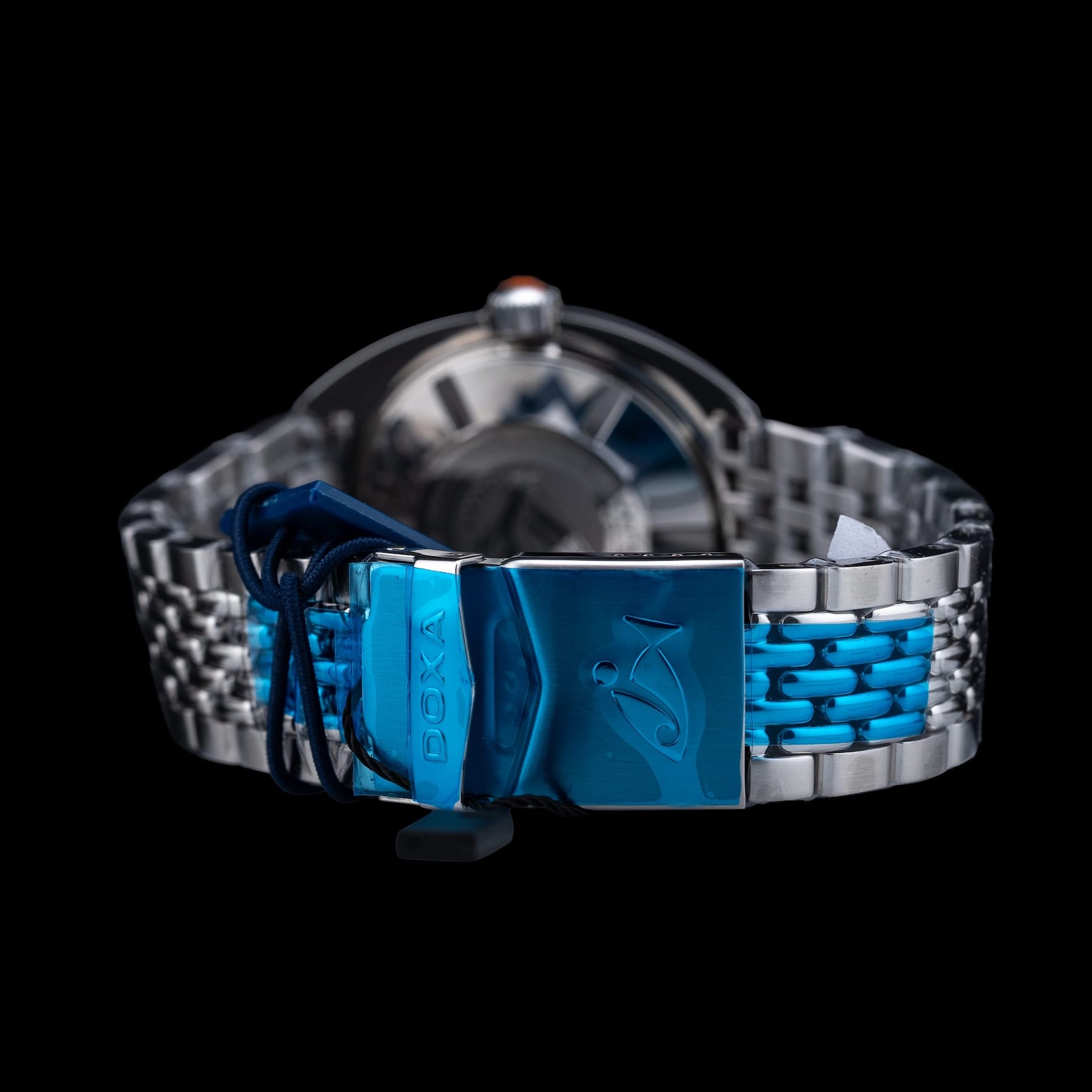 DOXA Sub 300 Professional 821.10.351.10 on Bracelet