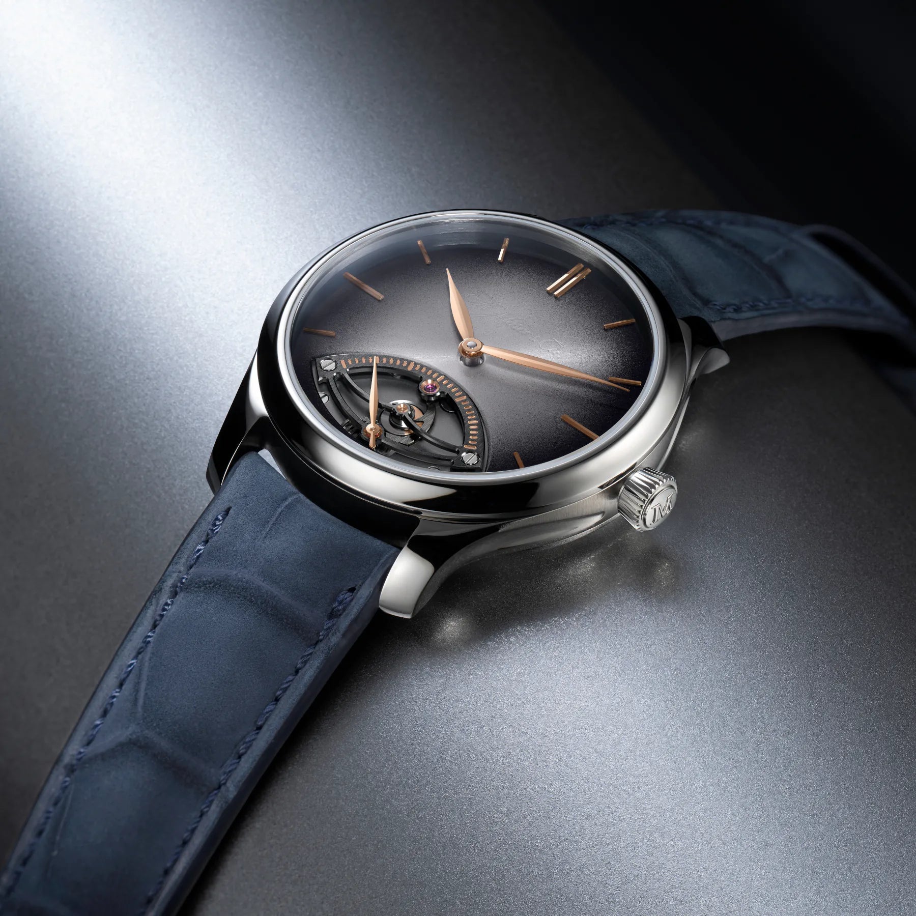 H. Moser & Cie. 1252-1200 Endeavour Retrograde Seconds