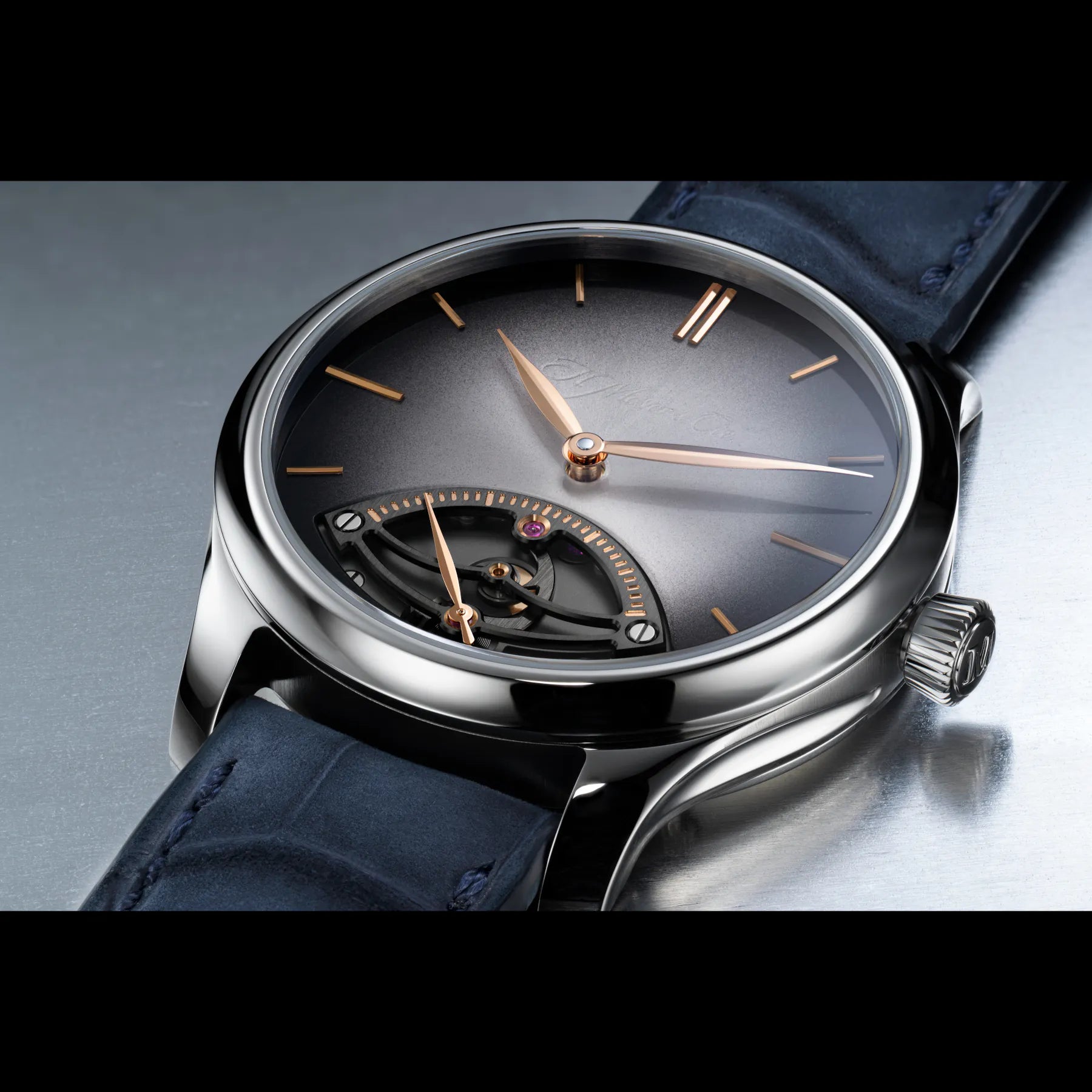 H. Moser & Cie. 1252-1200 Endeavour Retrograde Seconds