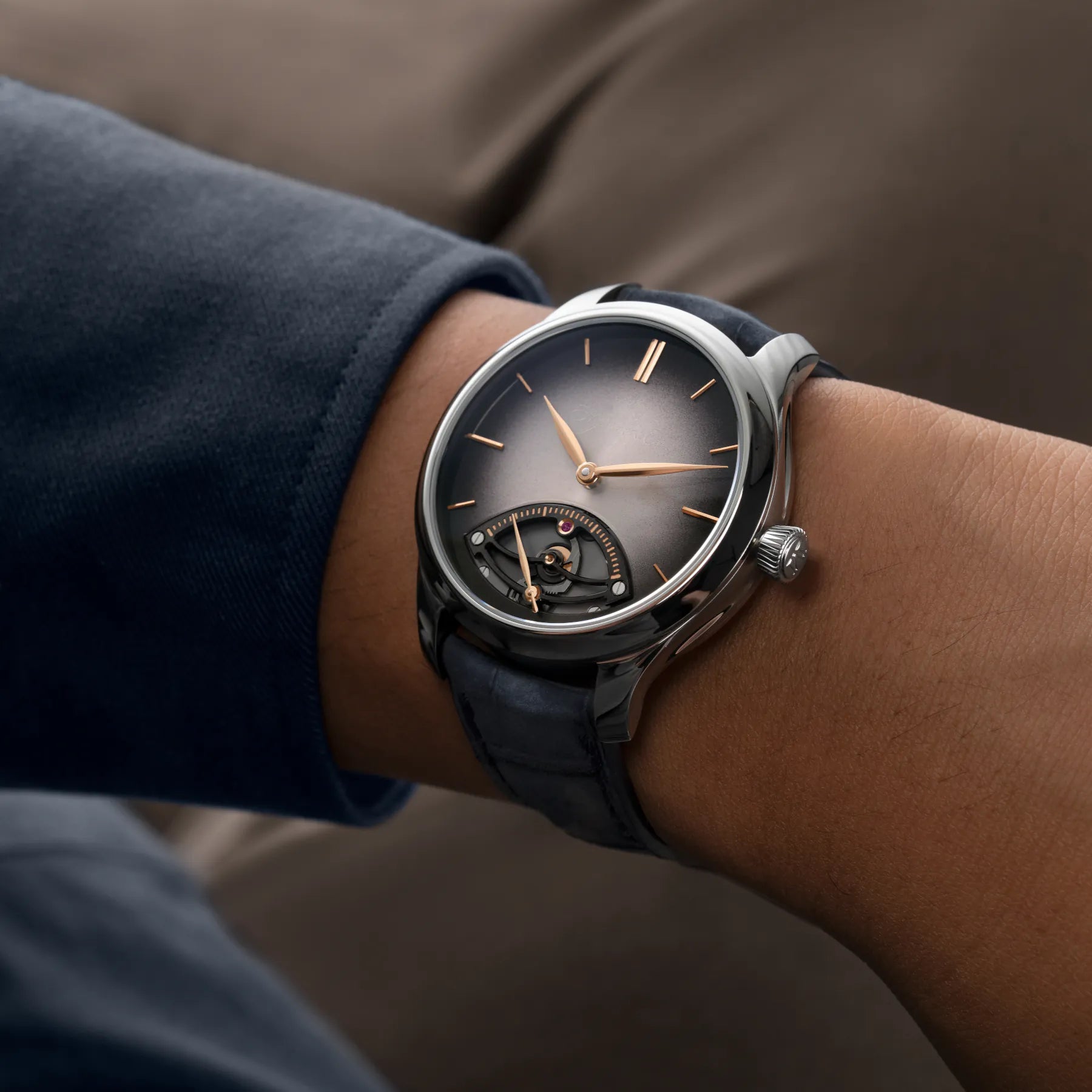 H. Moser & Cie. 1252-1200 Endeavour Retrograde Seconds