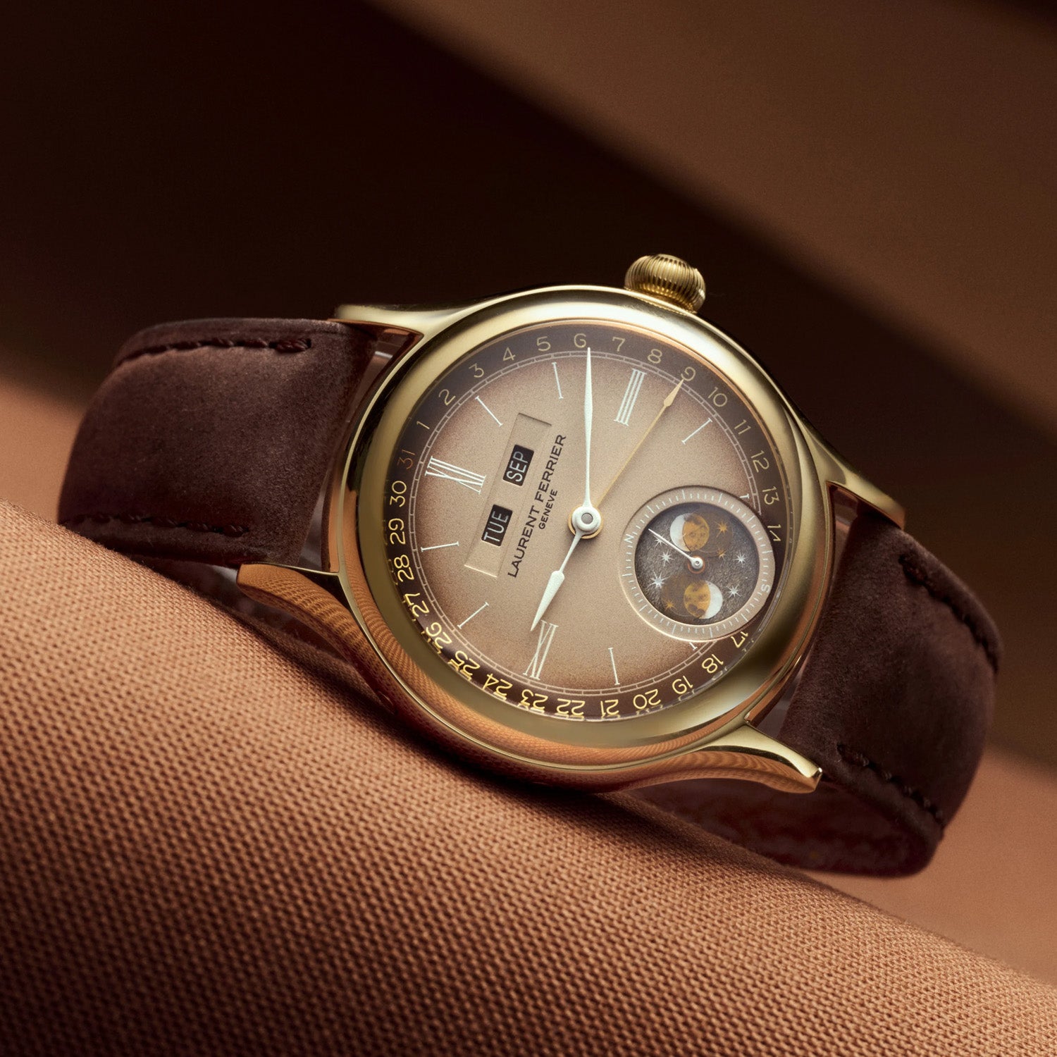 Laurent Ferrier Classic Moon Dusk 40mm LCF039.J2.BW1.1