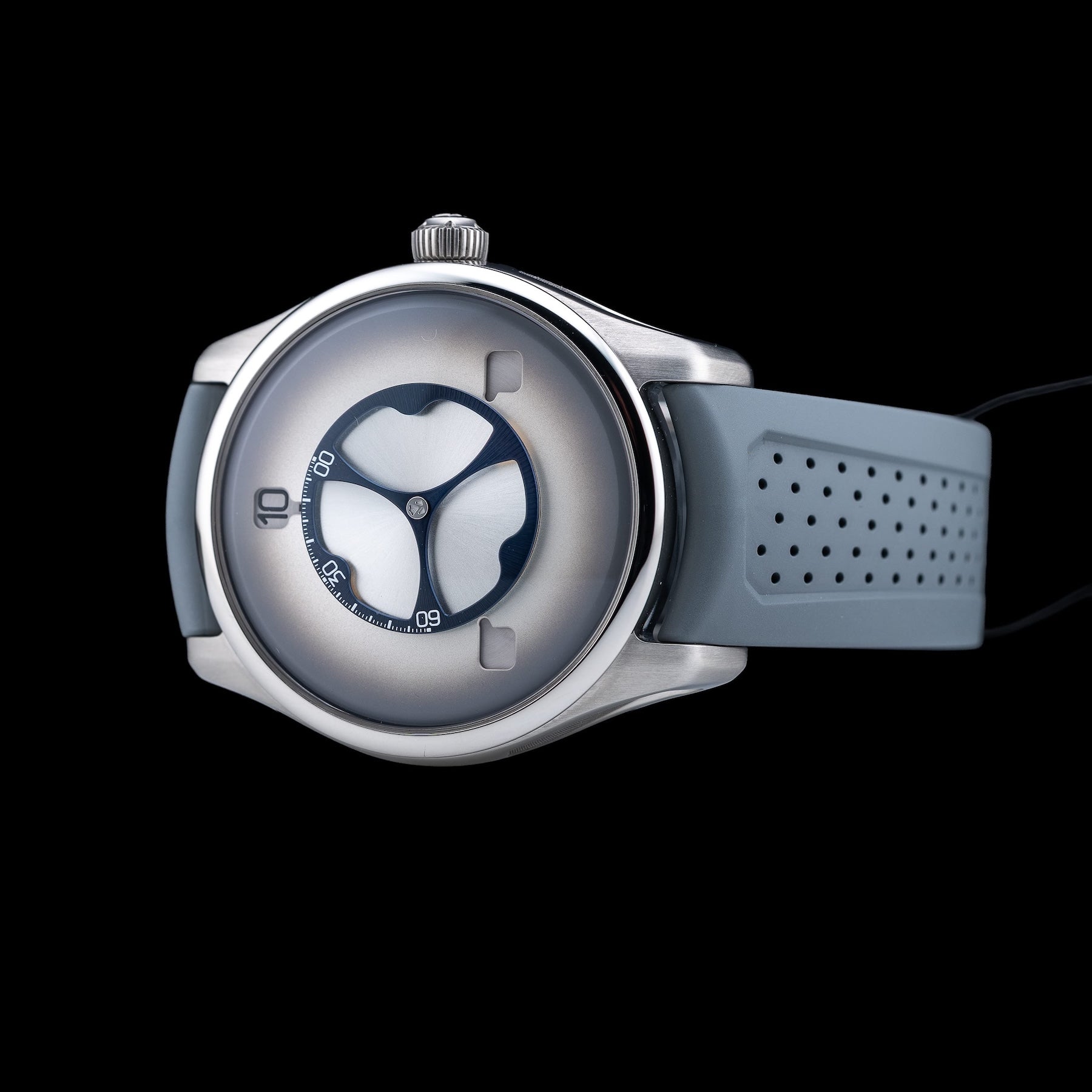 H. Moser & Cie. 3240-1200 Flying Hours White Fumé Dial