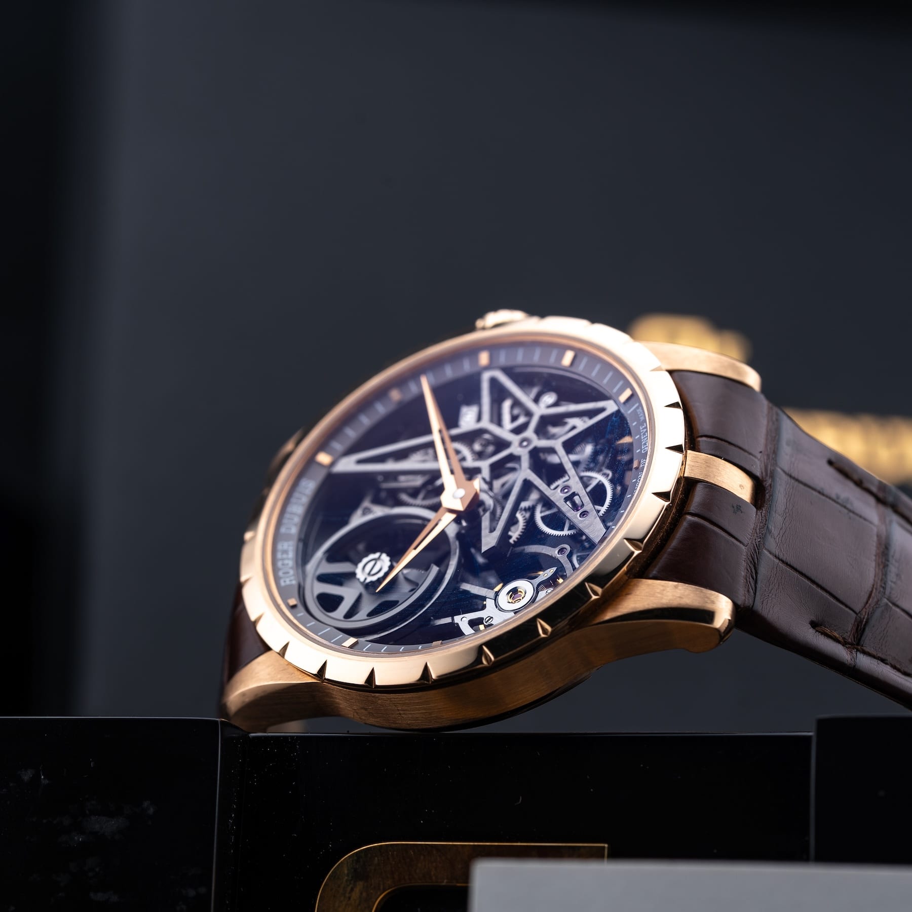 Roger Dubuis DBEX0422 Excalibur Pink Gold