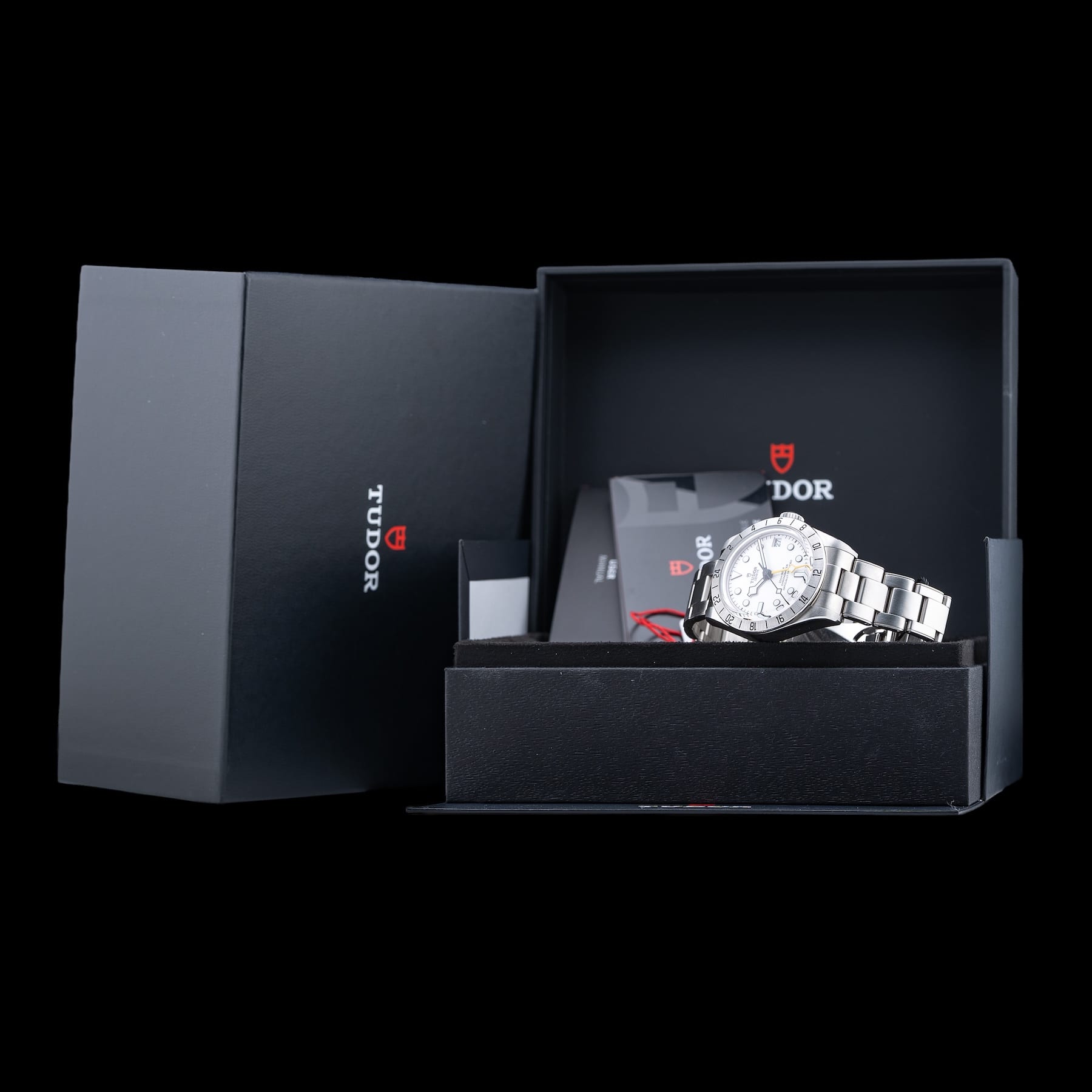 TUDOR Black Bay Pro M79470-0004