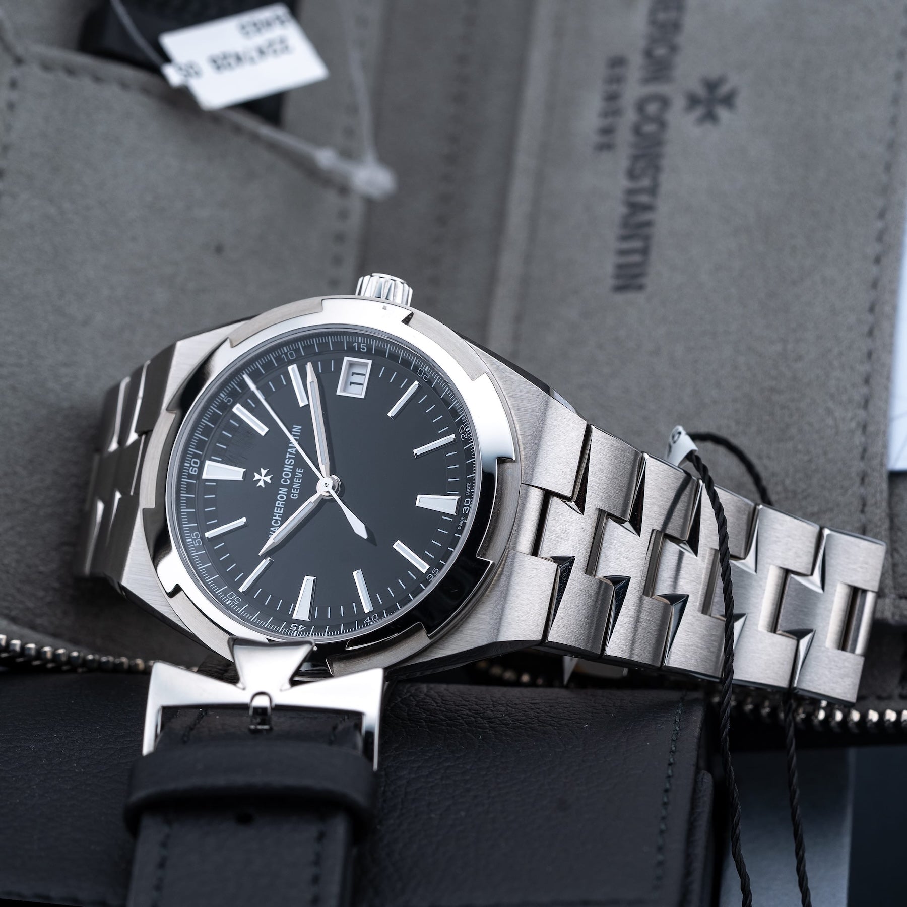 Vacheron Constantin 4520V/210A-B483 Overseas