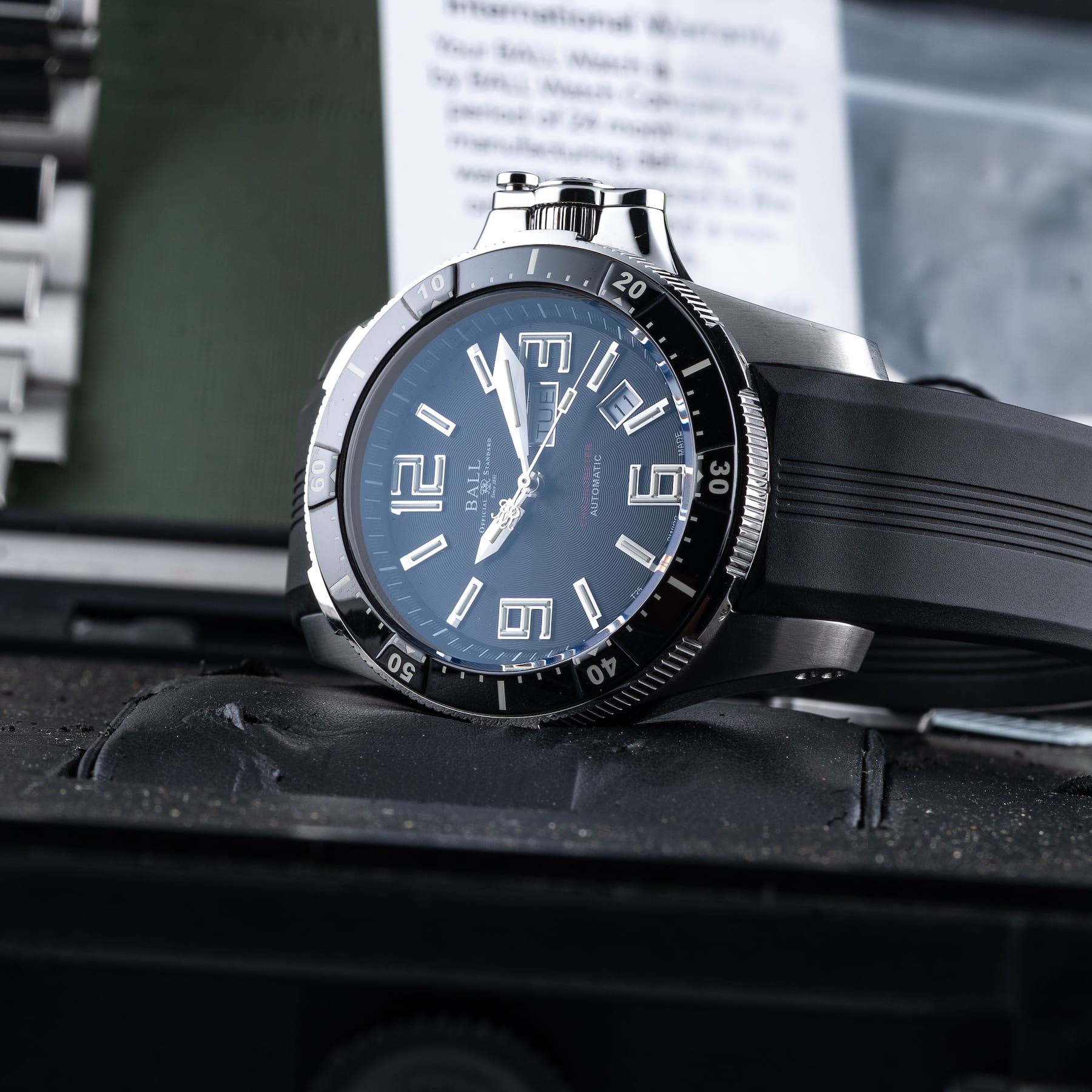 Ball Engineer Hydrocarbon DM2076C-S1CAJ-BK