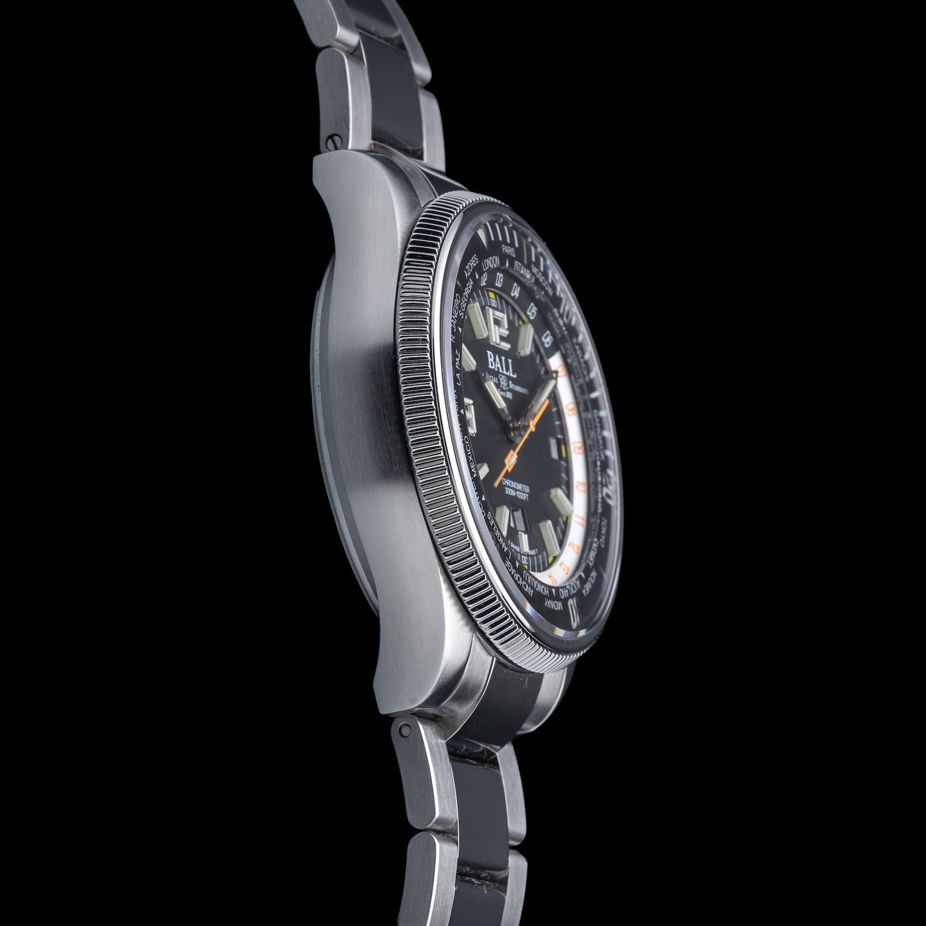 Ball Engineer Master II Diver Worldtimer (42mm) DG2232A-SC-BK