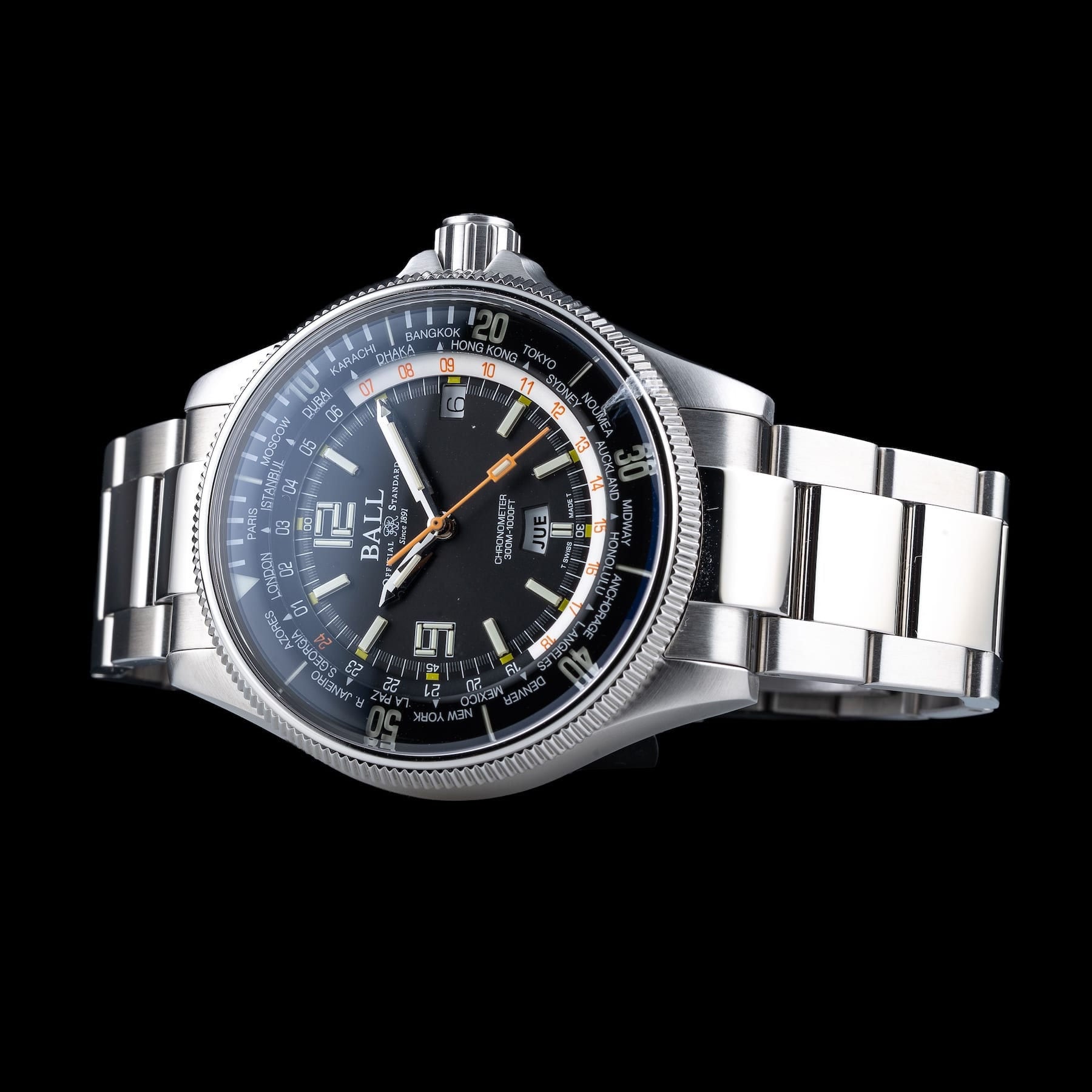Ball Engineer Master II Diver Worldtimer (42mm) DG2232A-SC-BK