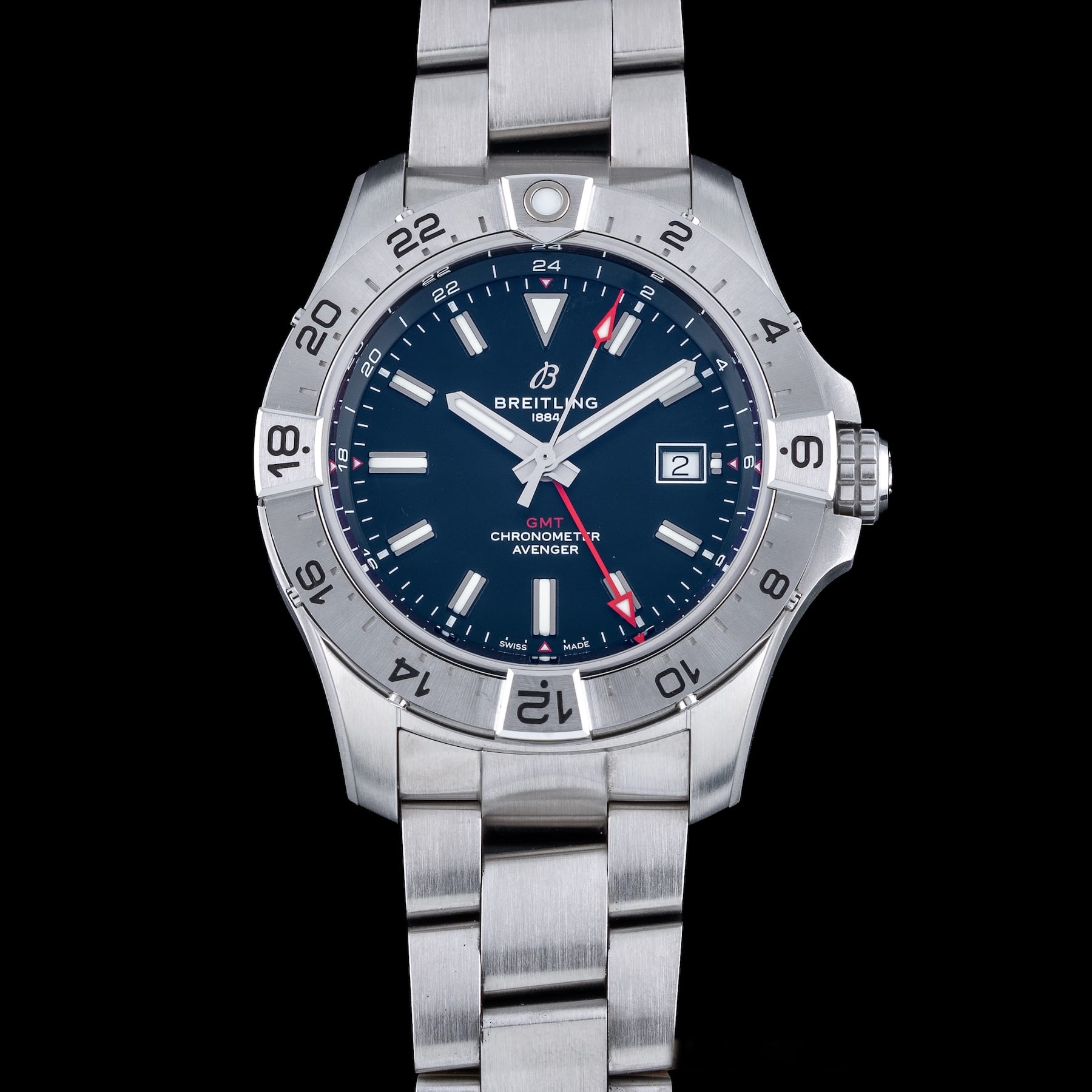 Breitling A32320 Avenger Automatic GMT 44