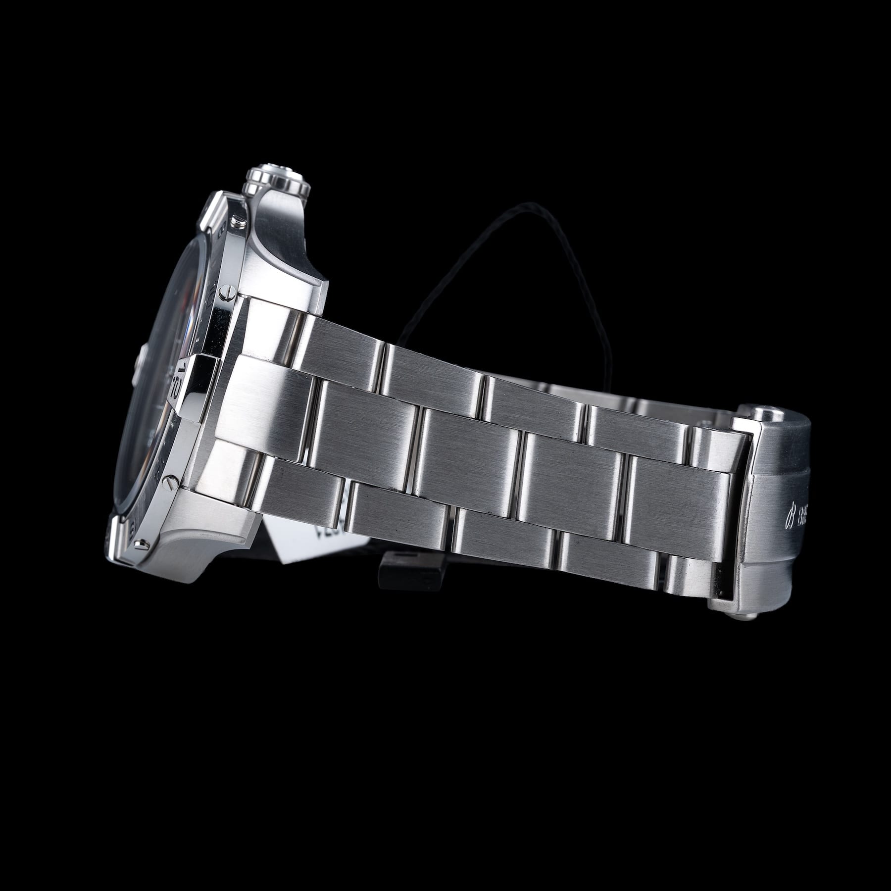 Breitling A32320 Avenger Automatic GMT 44